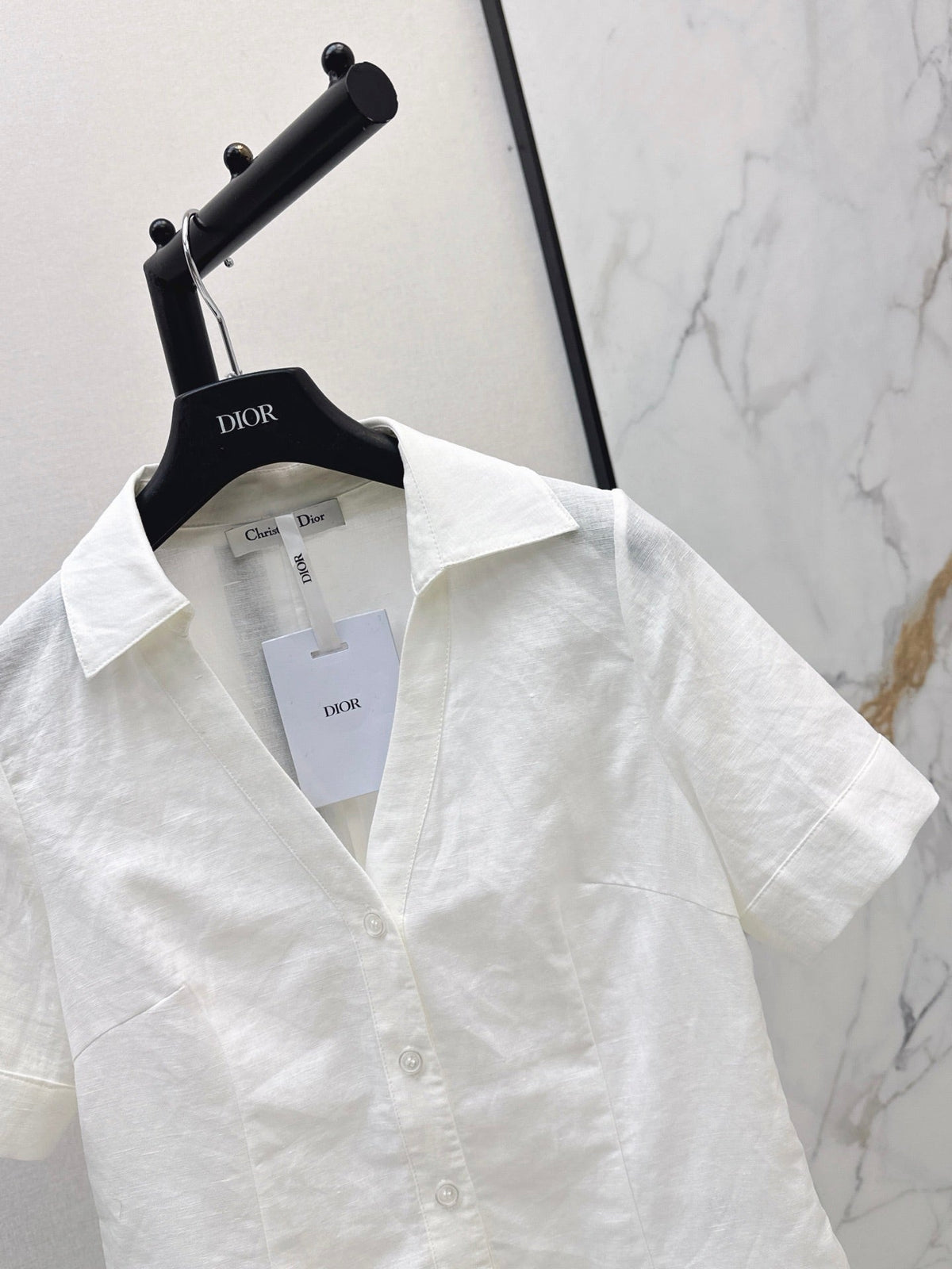 26SS New: French-style minimalist, soft-and-elegant short-sleeved linen shirt with a fitted waist 🤍
