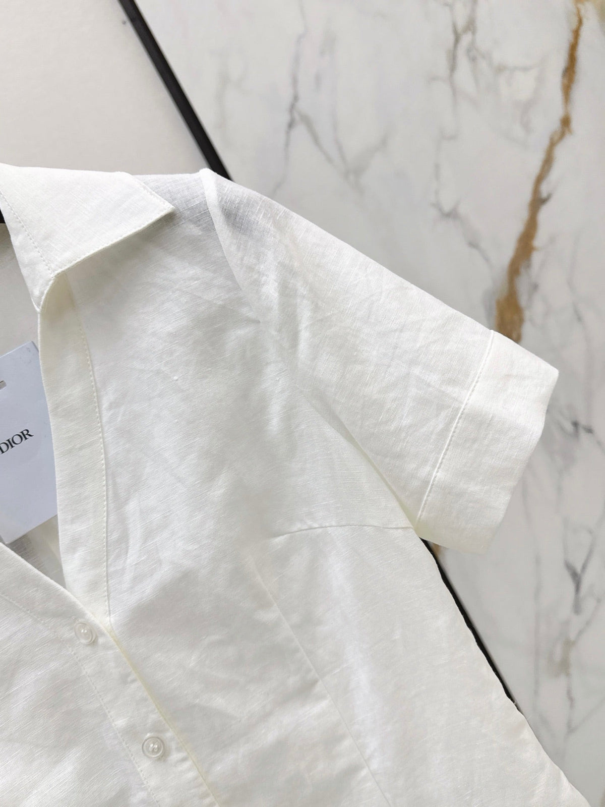 26SS New: French-style minimalist, soft-and-elegant short-sleeved linen shirt with a fitted waist 🤍