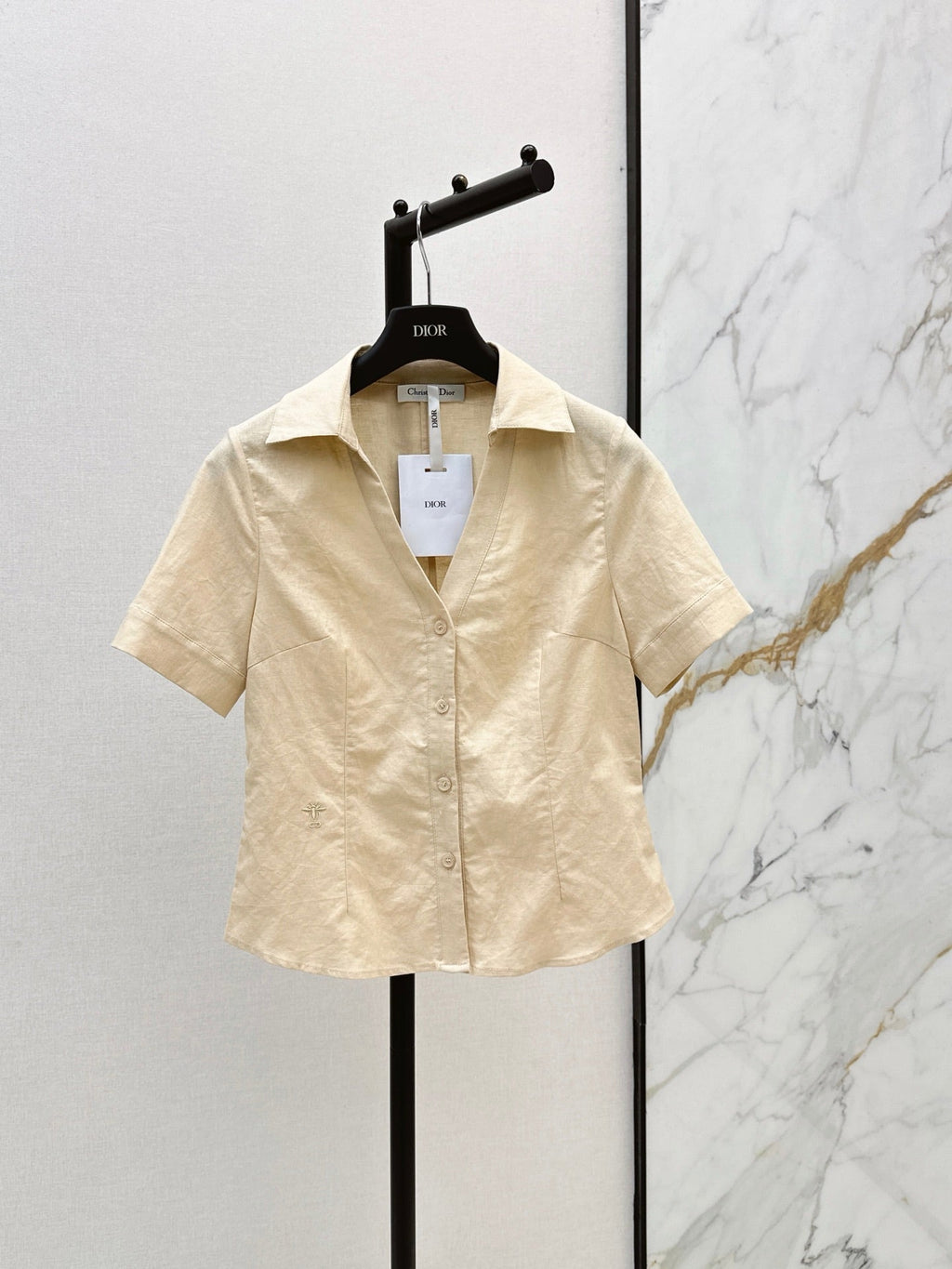 26SS New: French-style minimalist, soft-and-elegant short-sleeved linen shirt with a fitted waist 🤍