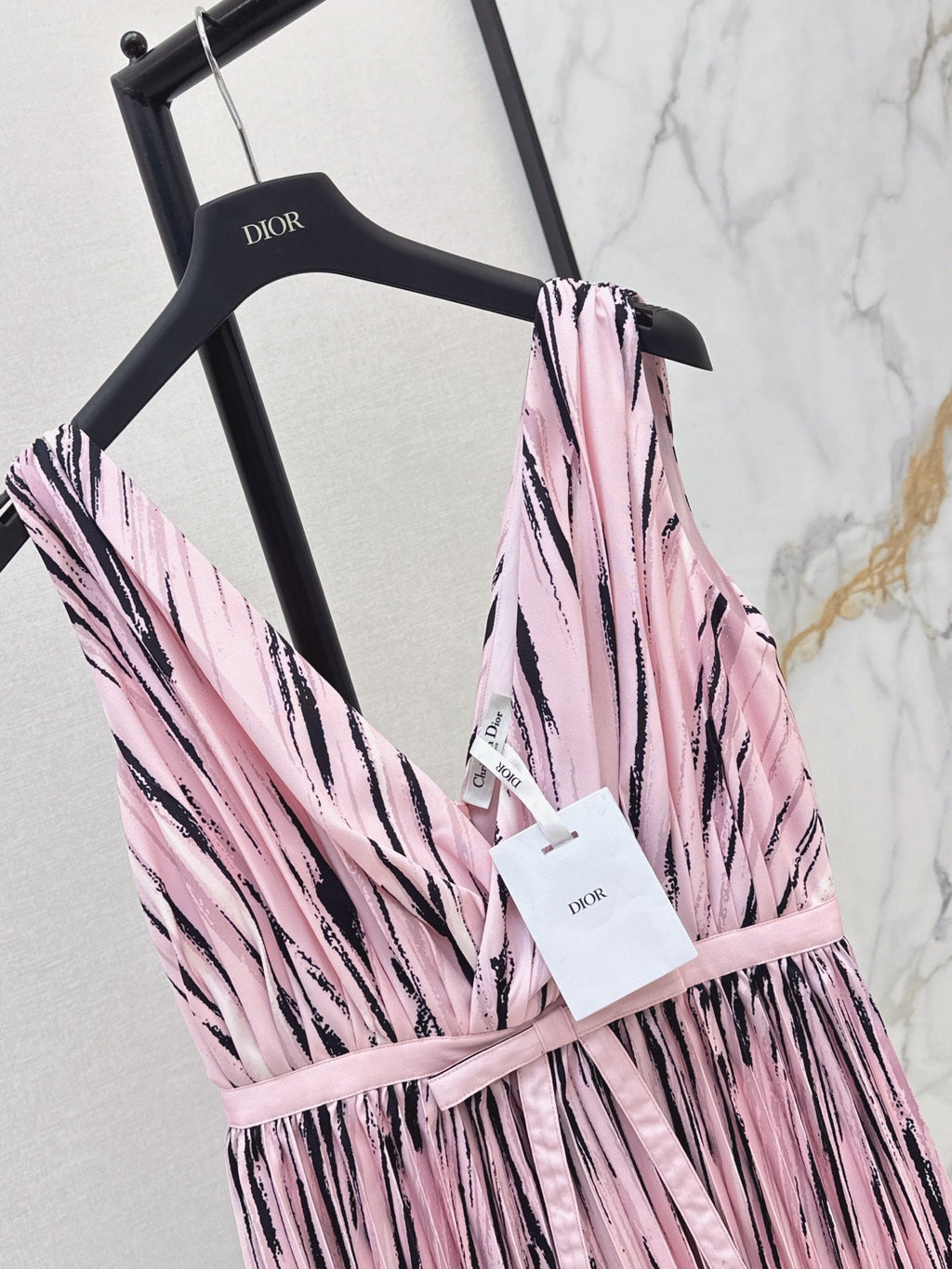 26FW New Resort Collection Sleeveless Maxi Dress 💕