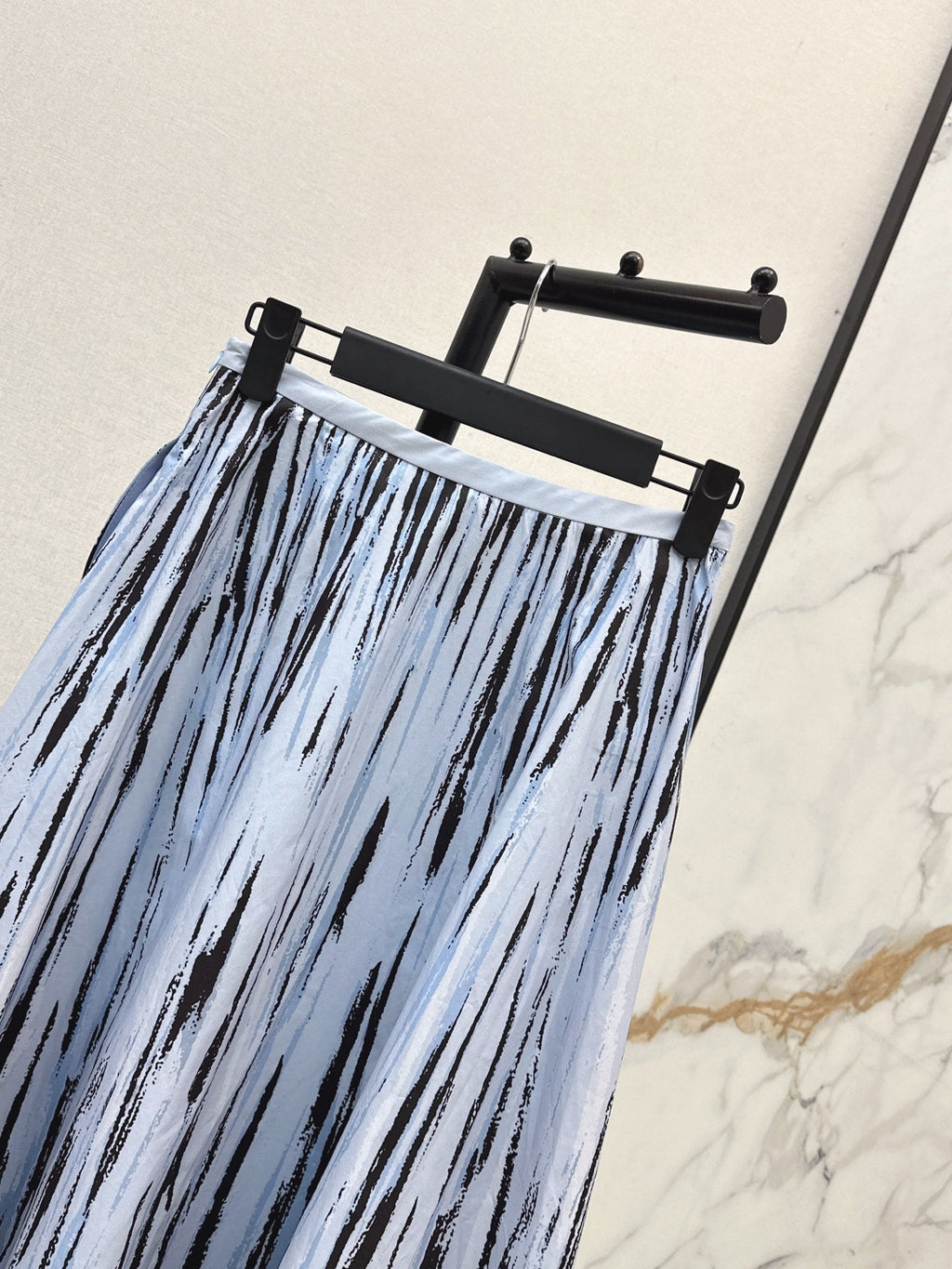 26FW New Resort Collection Printed Skirt with Bow Detail 🩵