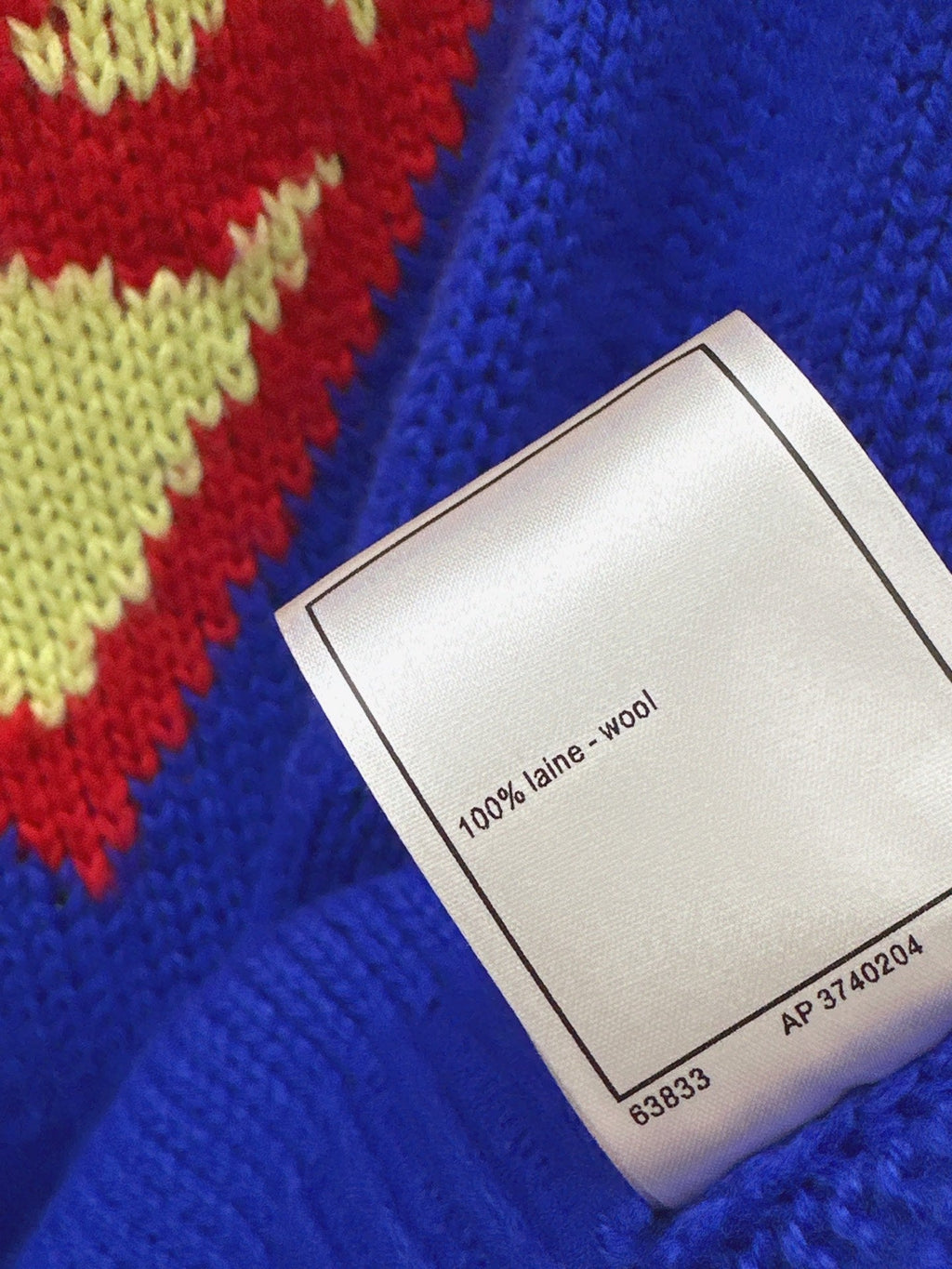 26FW New Crew-Neck Sweater in Red & Yellow 🩵
