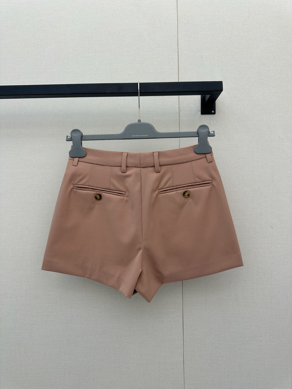 26FW New High-Waisted Wool Shorts with Small Embroidered Logo 🤎