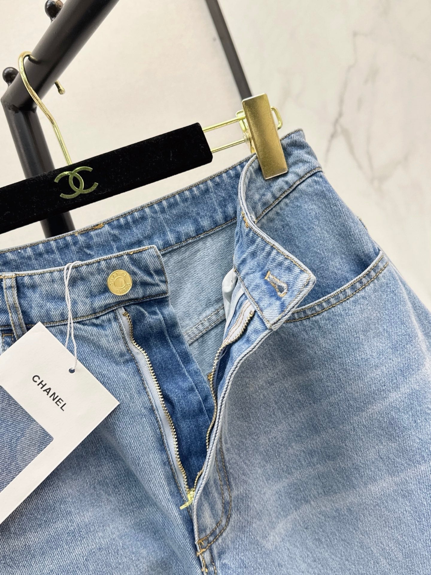 🔥Highest Quality🔥26FW New High-Waisted Wide-Leg Denim Trousers 🩵