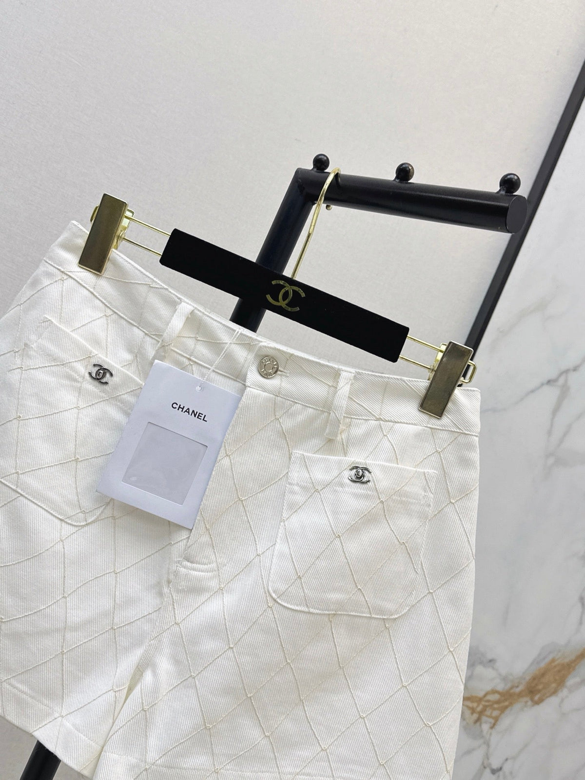 26FW New Quilted-Stitch Denim Shorts 🩵