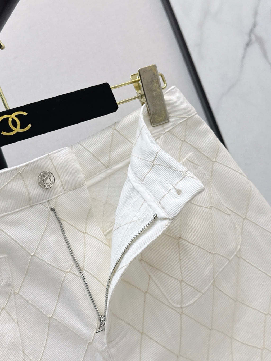 26FW New Quilted-Stitch Denim Shorts 🩵
