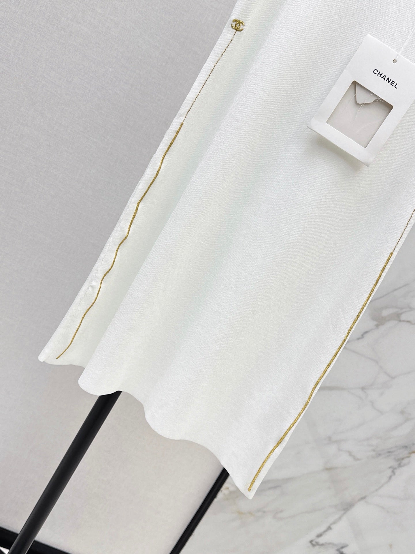 26FW New Camisole Dress with Gold-Thread Embroidered Logo Trim 🖤