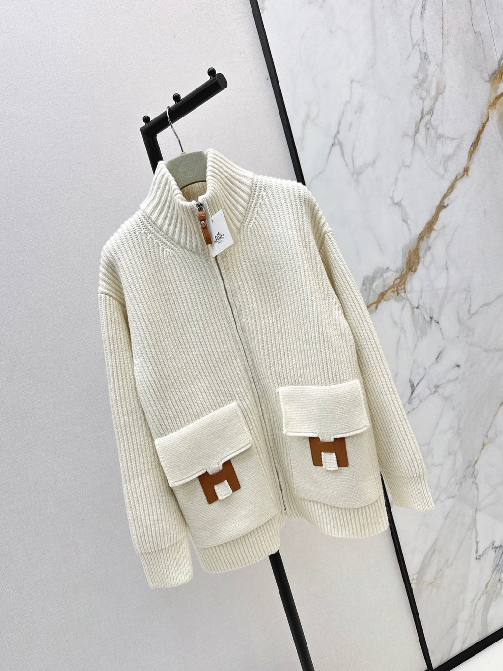 🔥Highest Quality🔥26FW New Classic Wool Knit Jacket with H-Pattern Pocket Detail 🖤