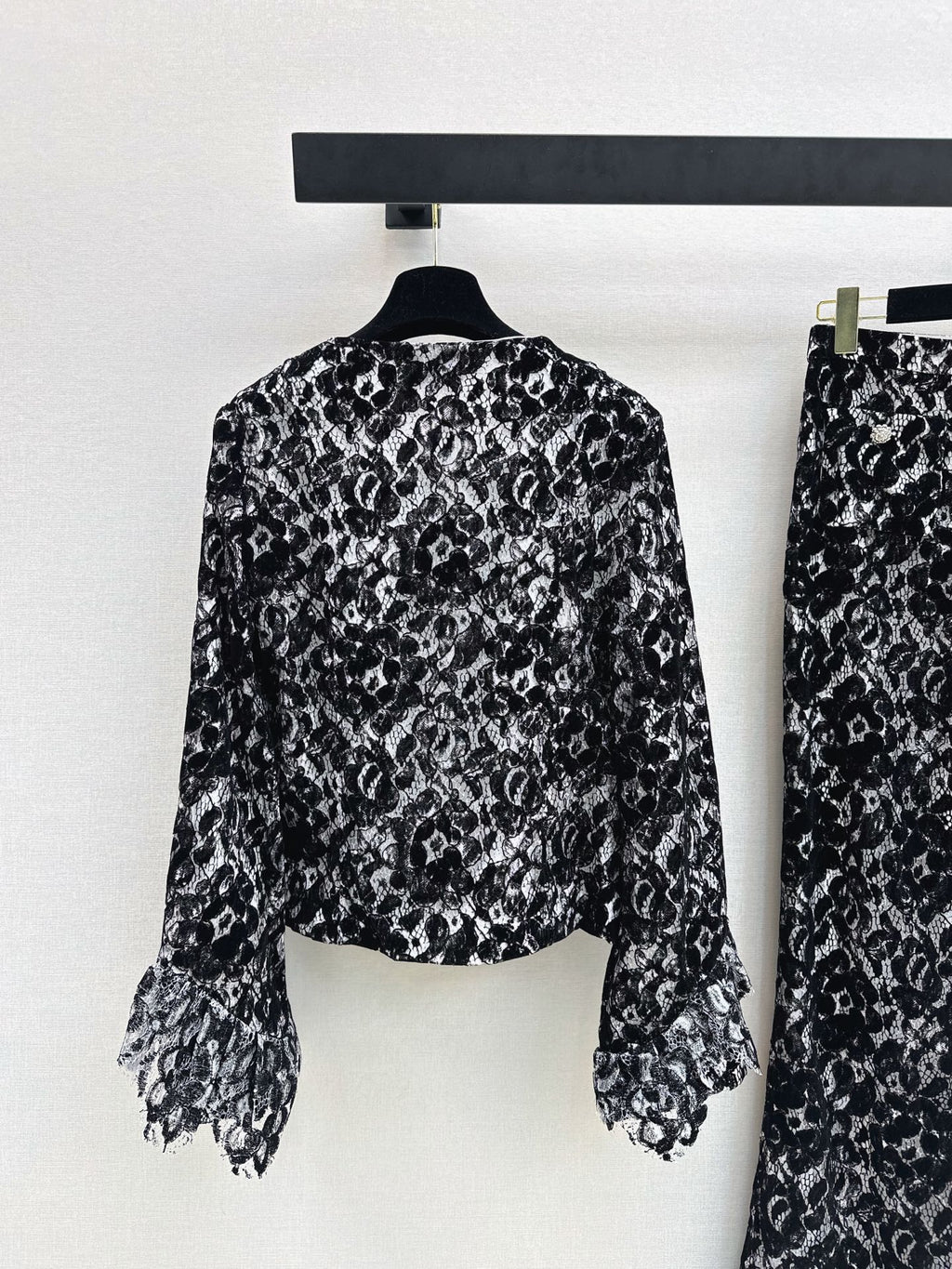 26FW New Custom Crew-Neck Lace Jacket 🖤