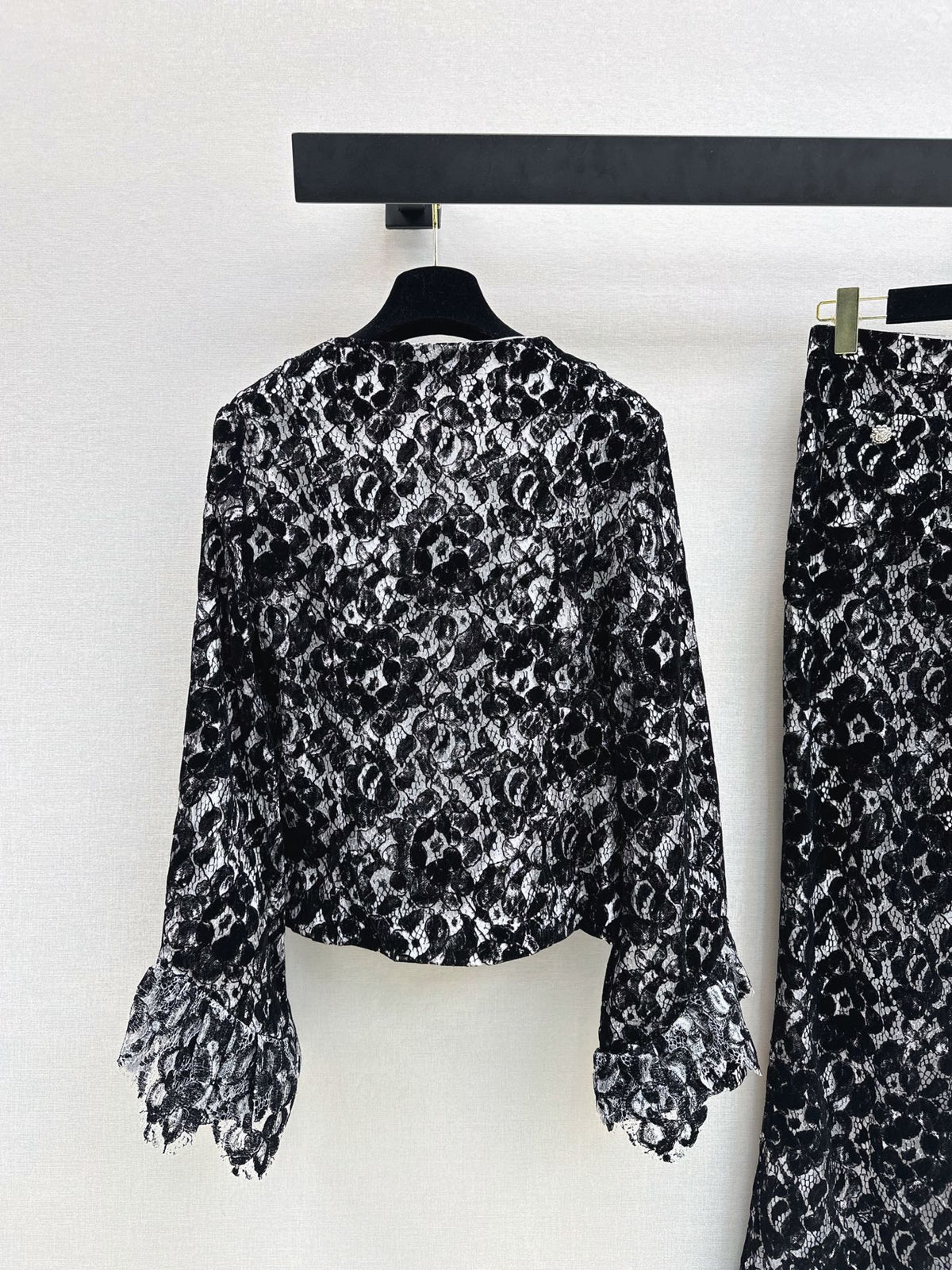 26FW New Custom Crew-Neck Lace Jacket 🖤