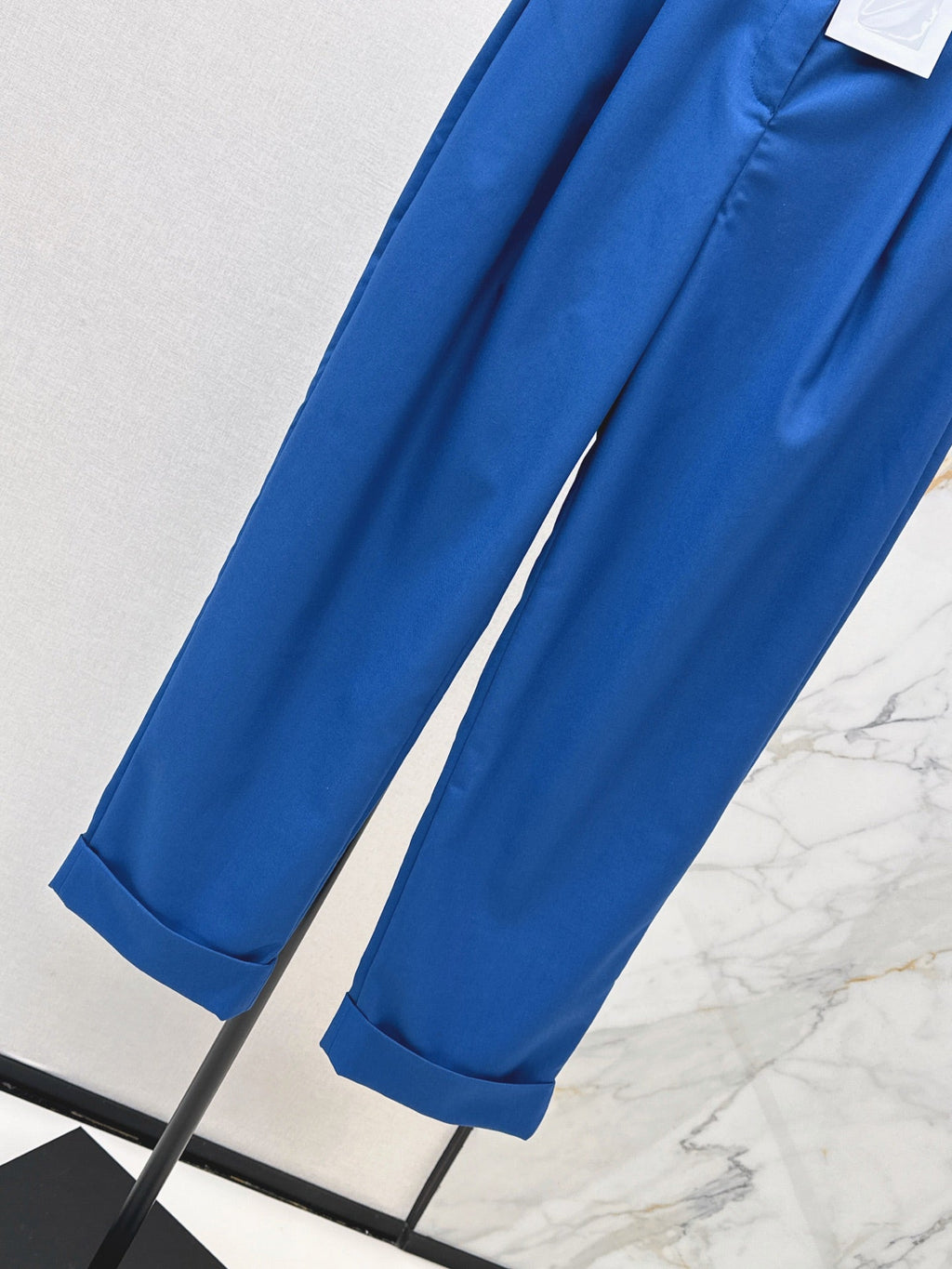 26FW New Klein Blue High-Waisted Cropped Trousers with Cuffed Hems 🩵