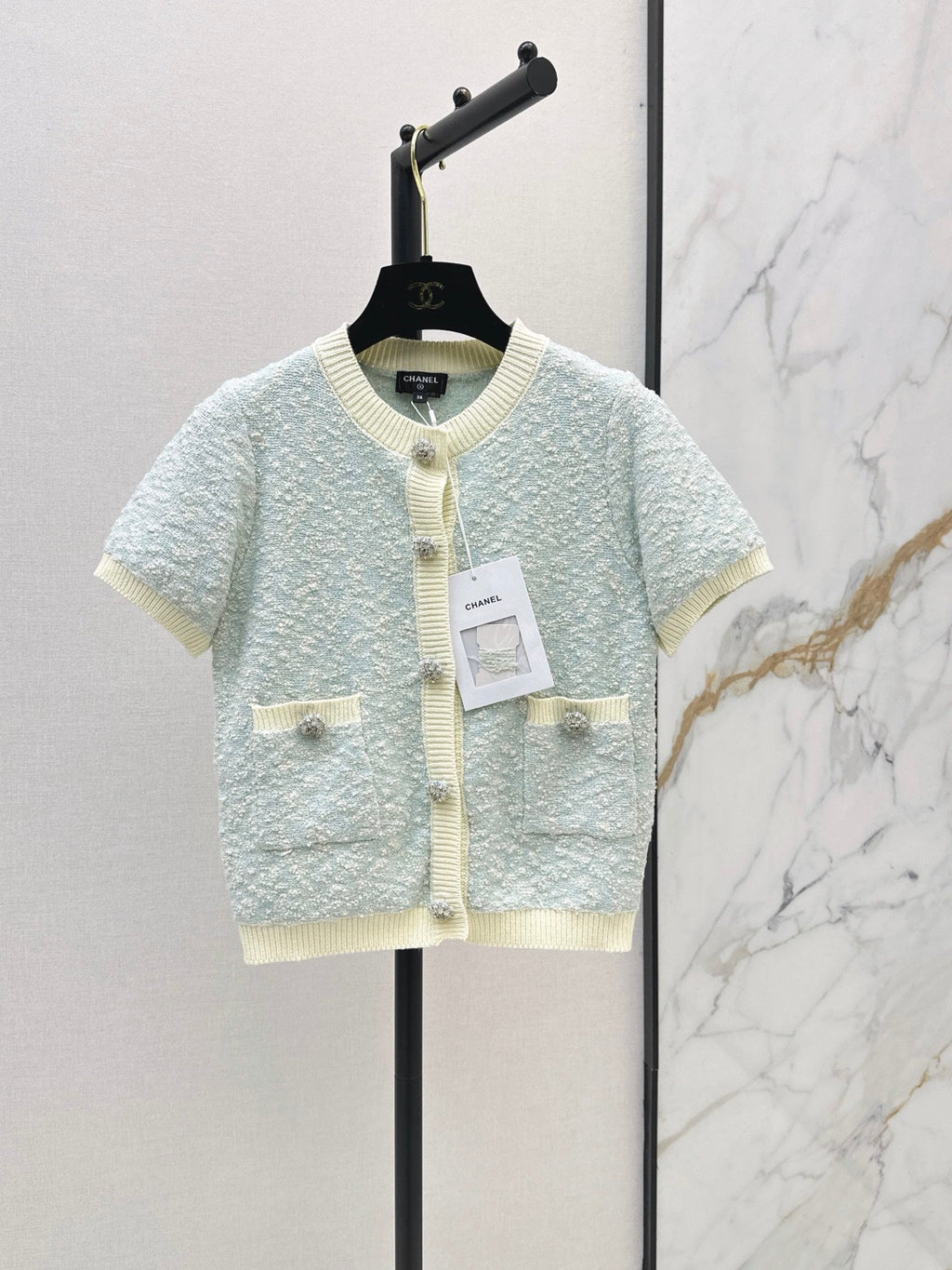 26FW New Short-Sleeve Knit Top with Contrast Trim 🩵