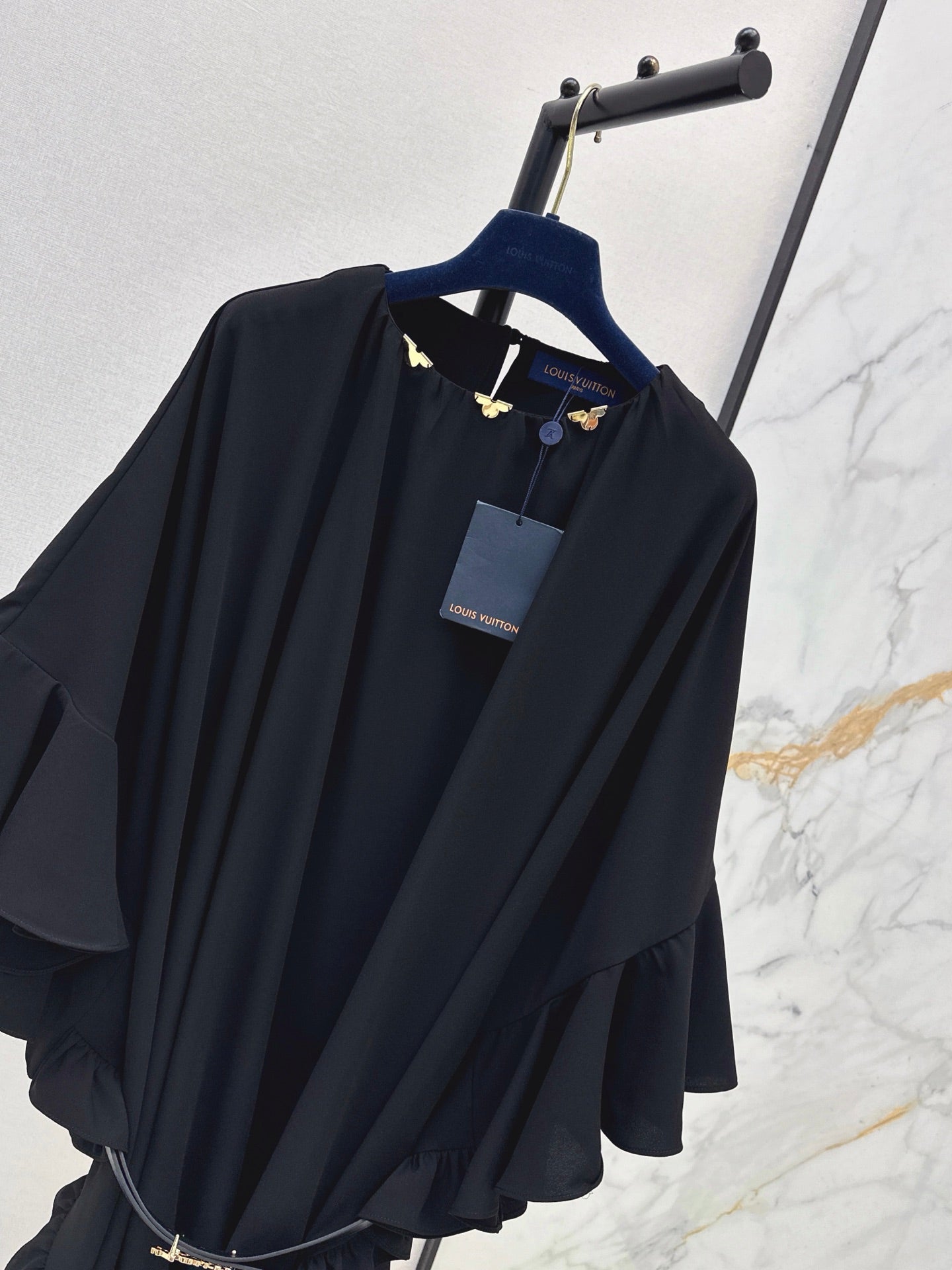 New 26FW Black Batwing-Sleeve Dress 🖤