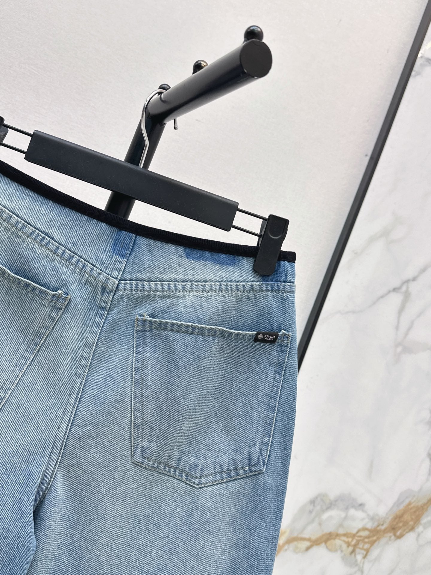 26FW New High-Waisted Denim Bermuda Shorts 🩵