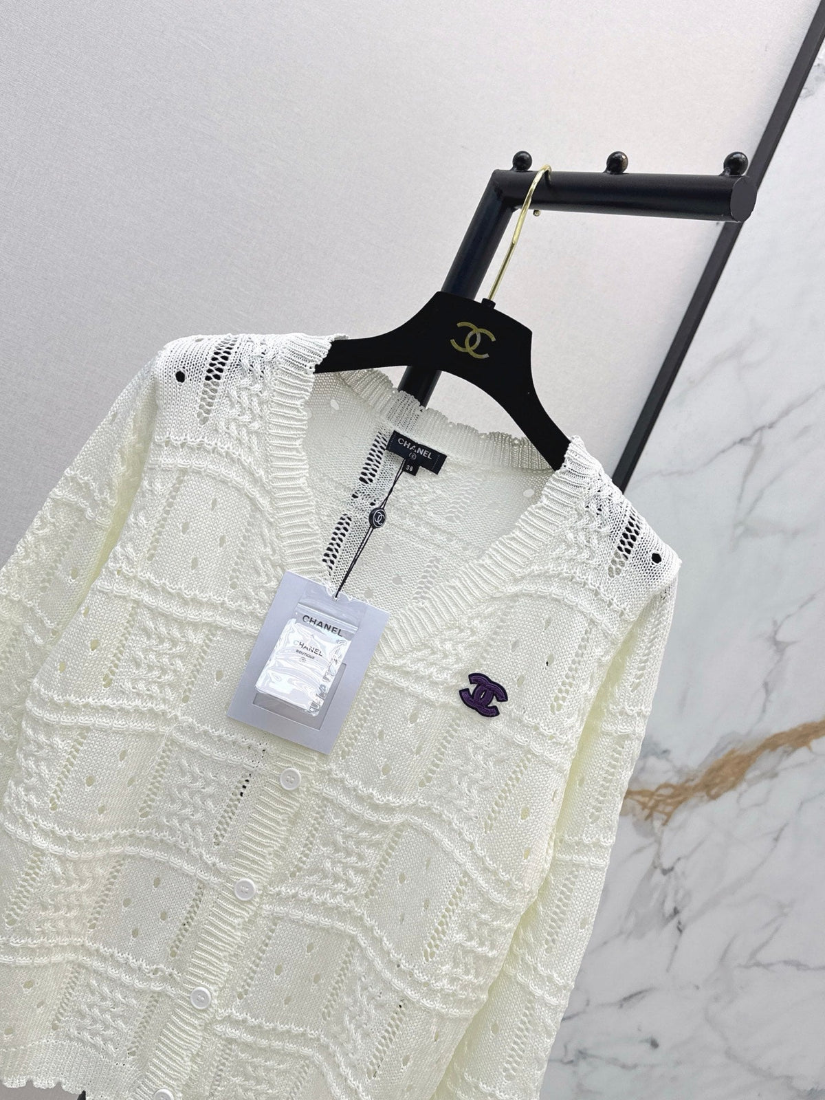 26FW New Textured Jacquard V-Neck Knit Cardigan 🤍