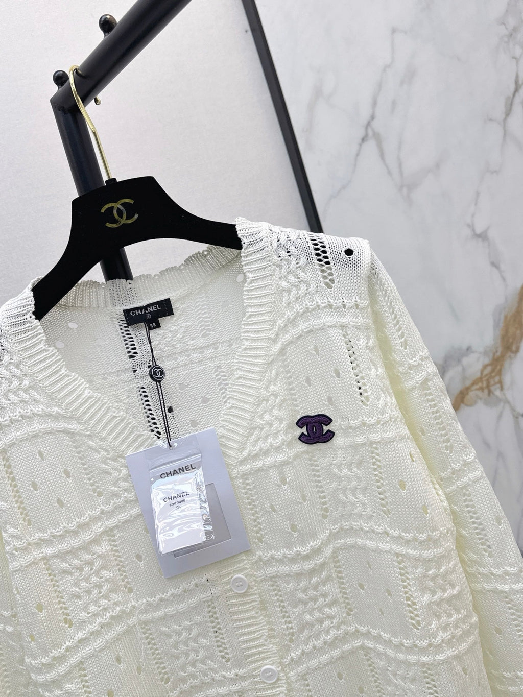 26FW New Textured Jacquard V-Neck Knit Cardigan 🤍