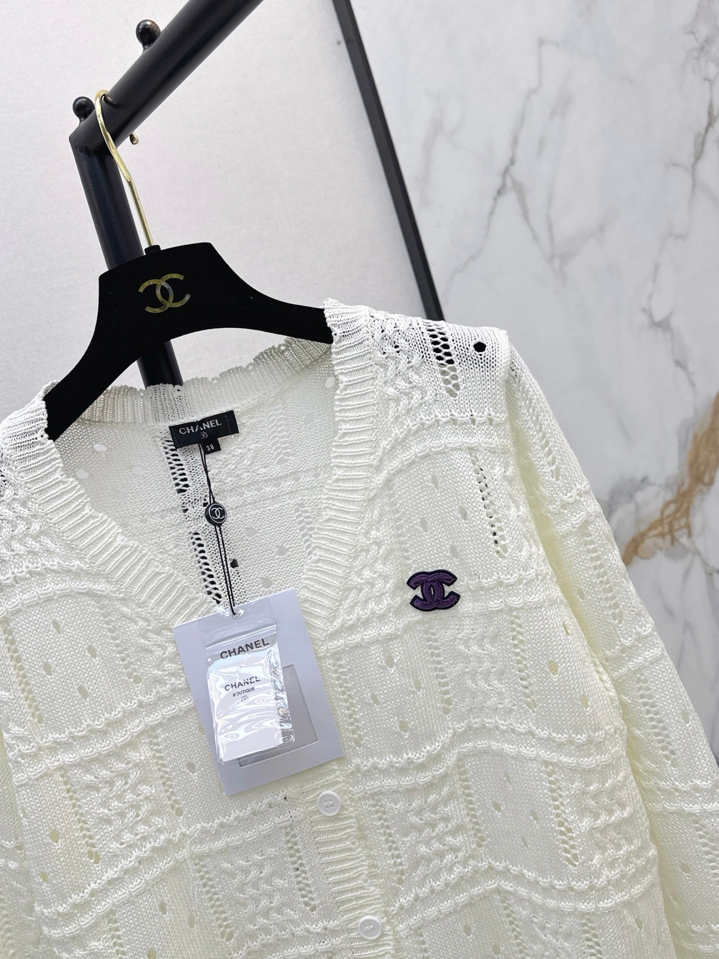 26FW New Textured Jacquard V-Neck Knit Cardigan 🤍