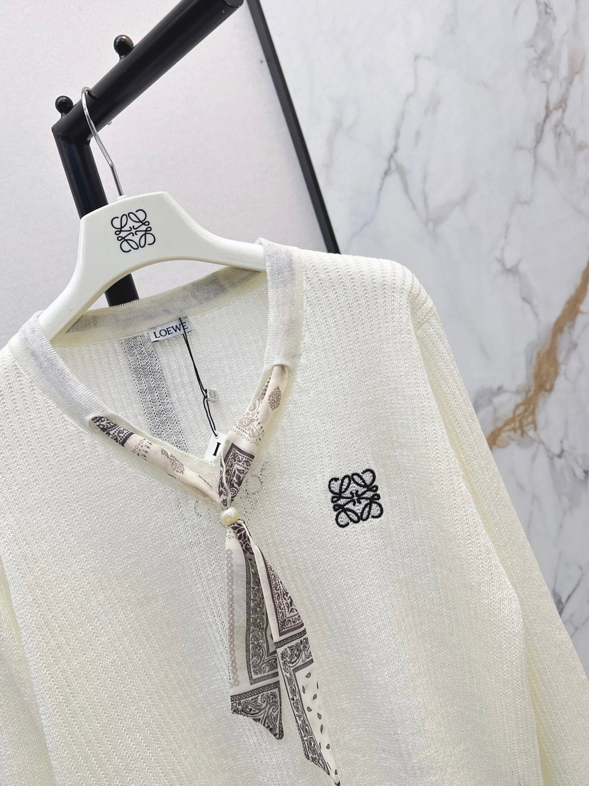 26FW New Long-Sleeved Knit Top with Scarf-Tie Detail 🤍