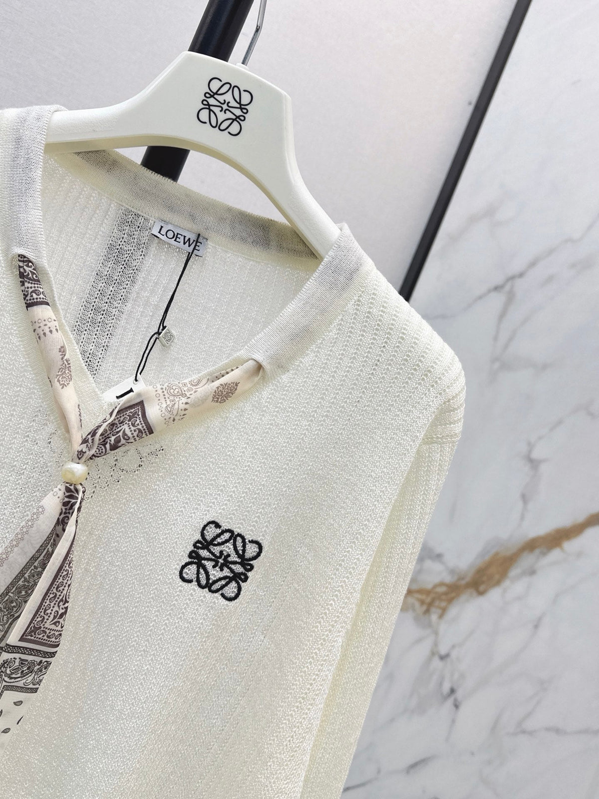 26FW New Long-Sleeved Knit Top with Scarf-Tie Detail 🤍