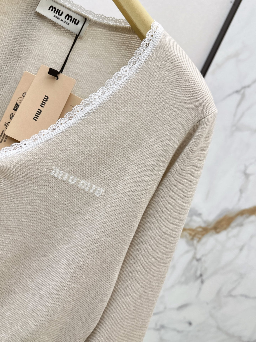 26FW New Lace-Trim V-Neck Knit Cardigan 🤍