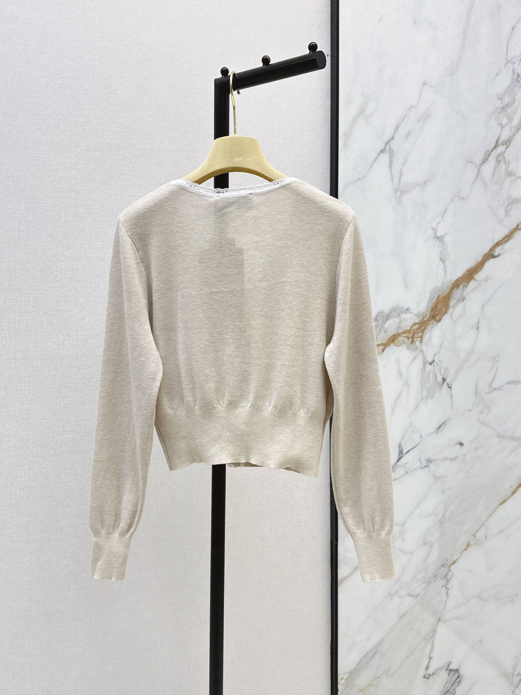 26FW New Lace-Trim V-Neck Knit Cardigan 🤍