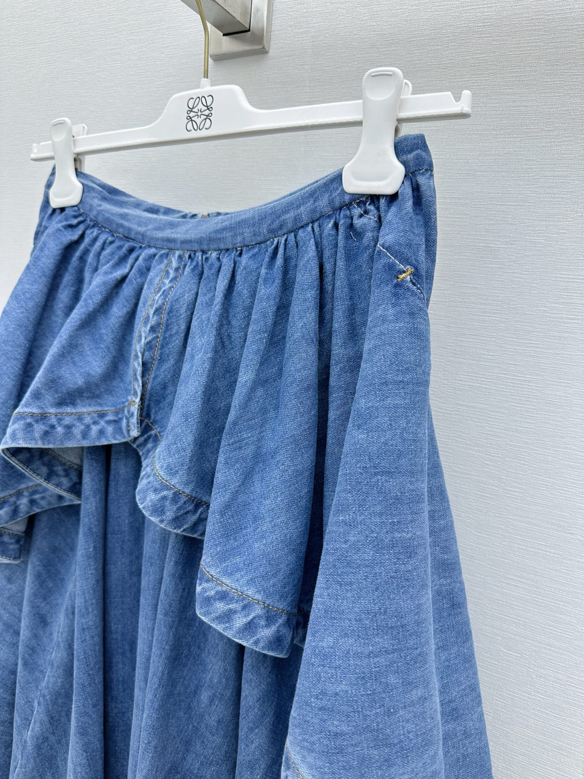 26FW New Asymmetrical Denim Skirt with Ruffled Trim 🩵
