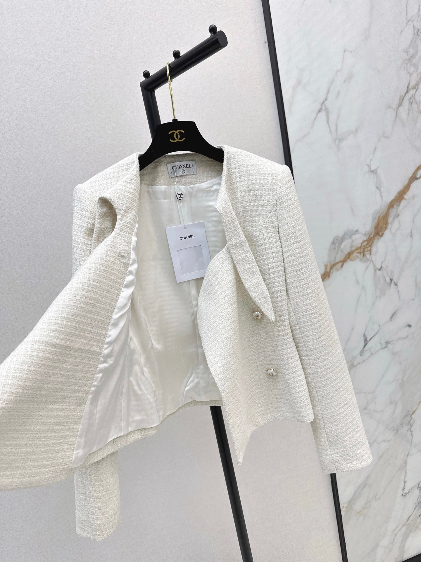 26FW New Knitted Jacket with Rabbit Ear Tie Detail 🤍