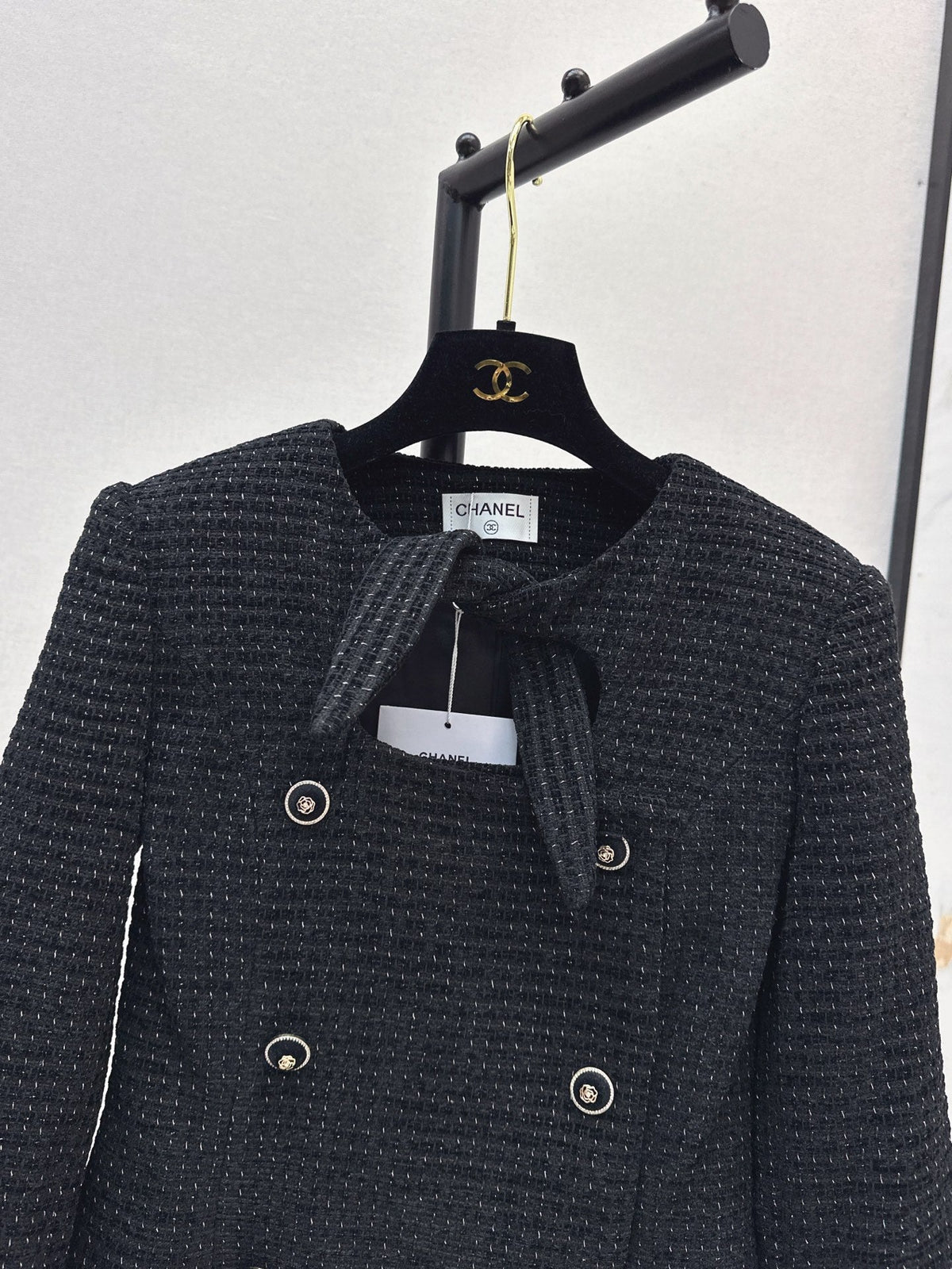 26FW New Knitted Jacket with Rabbit Ear Tie Detail 🤍