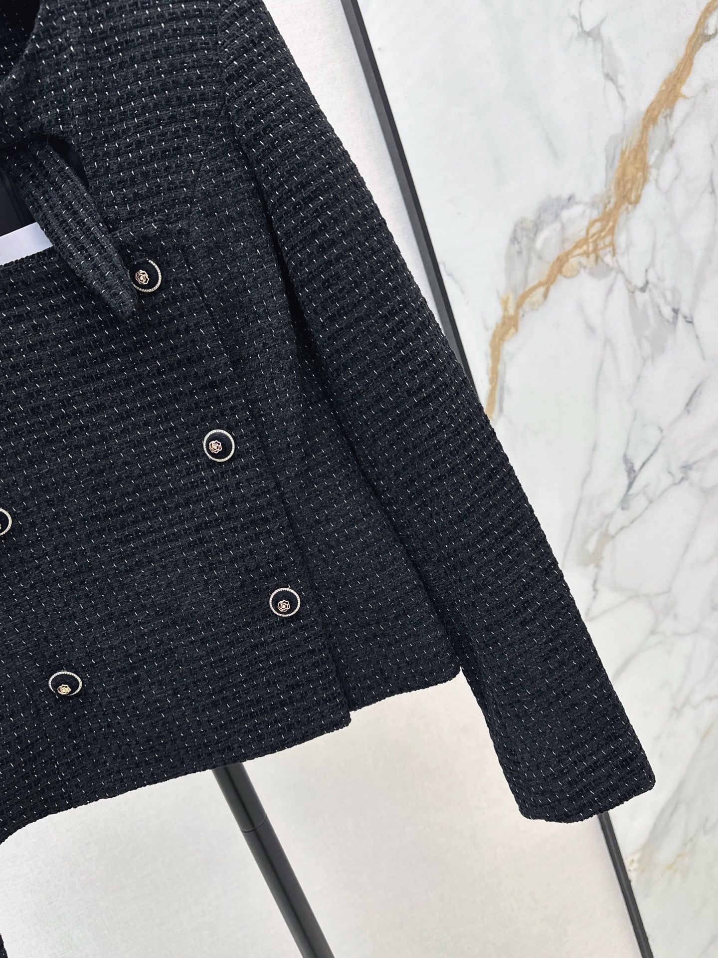 26FW New Knitted Jacket with Rabbit Ear Tie Detail 🤍