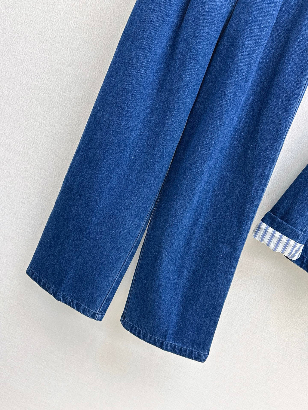 26FW New Straight-Leg Jeans with Belt Detail 🩵