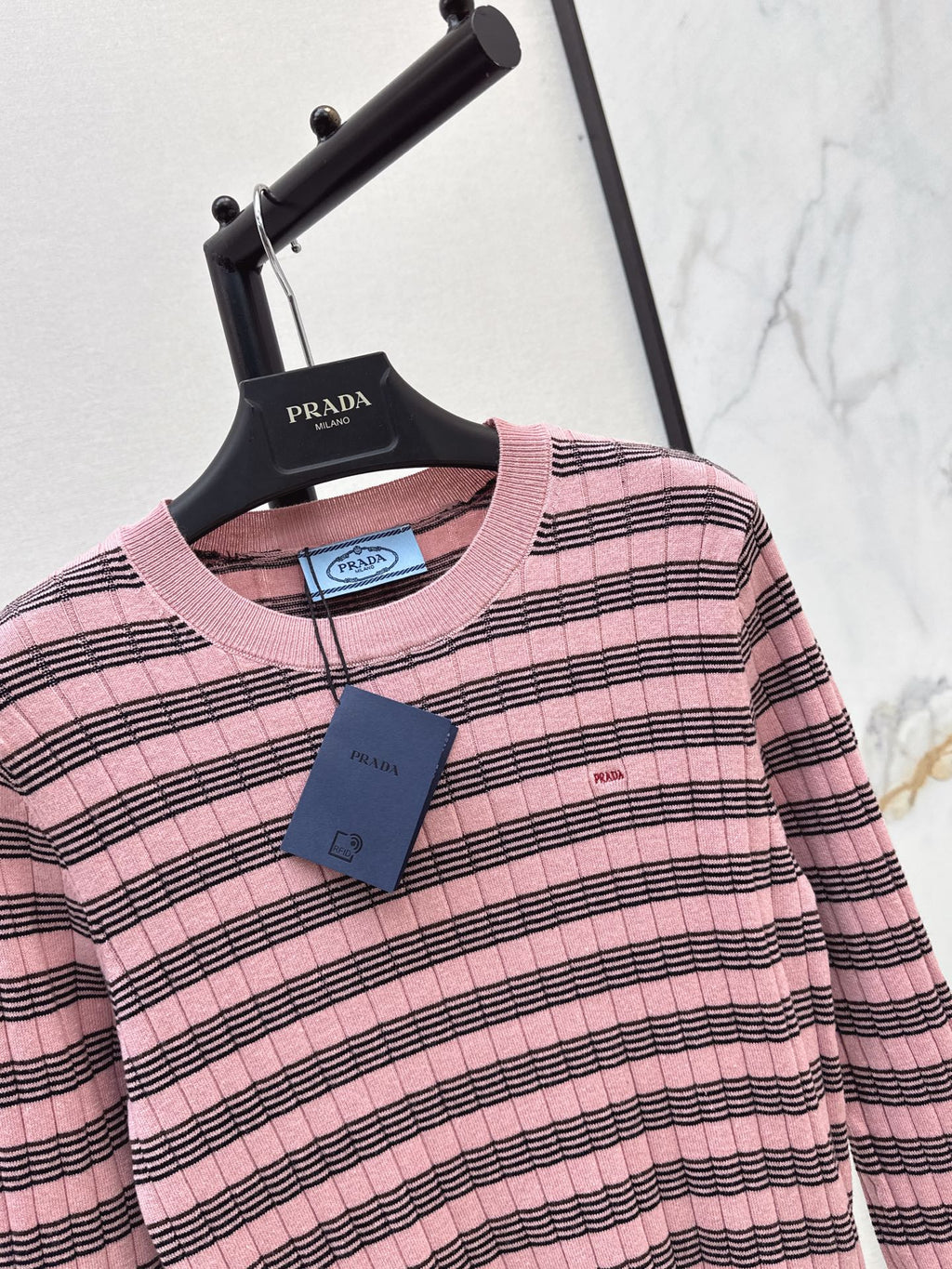26FW New Retro Color-Block Striped Crew-Neck Long-Sleeve Knit Base Layer 💕