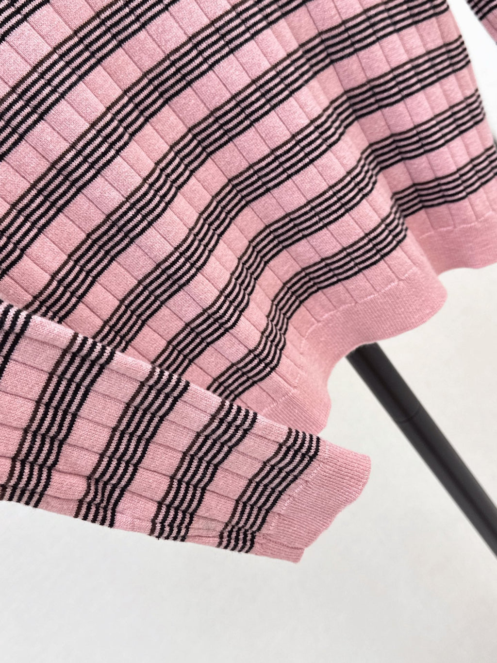 26FW New Retro Color-Block Striped Crew-Neck Long-Sleeve Knit Base Layer 💕
