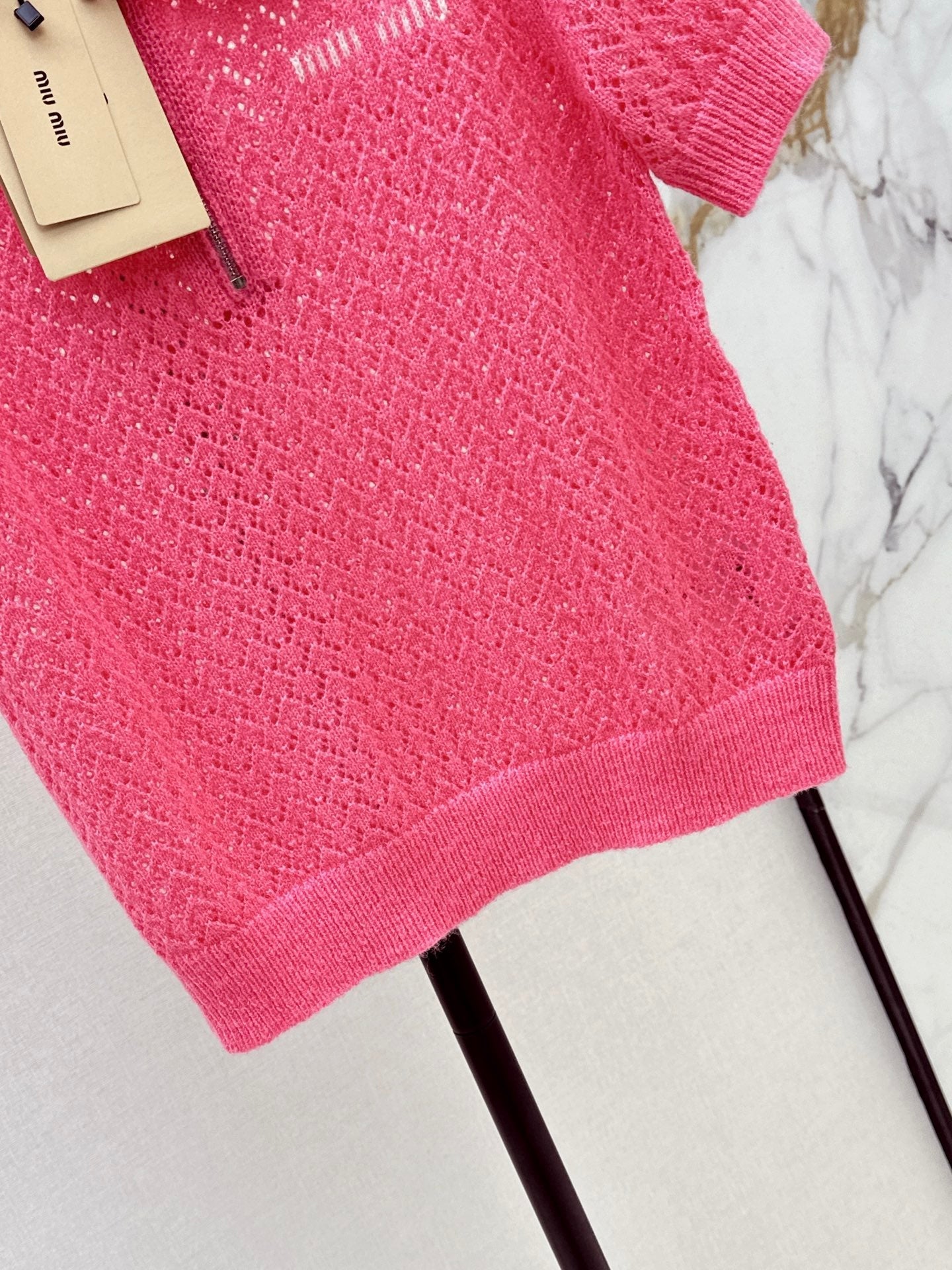 26FW New Pink Short-Sleeve Knit Polo with Cut-Out Detail and Collar 💕