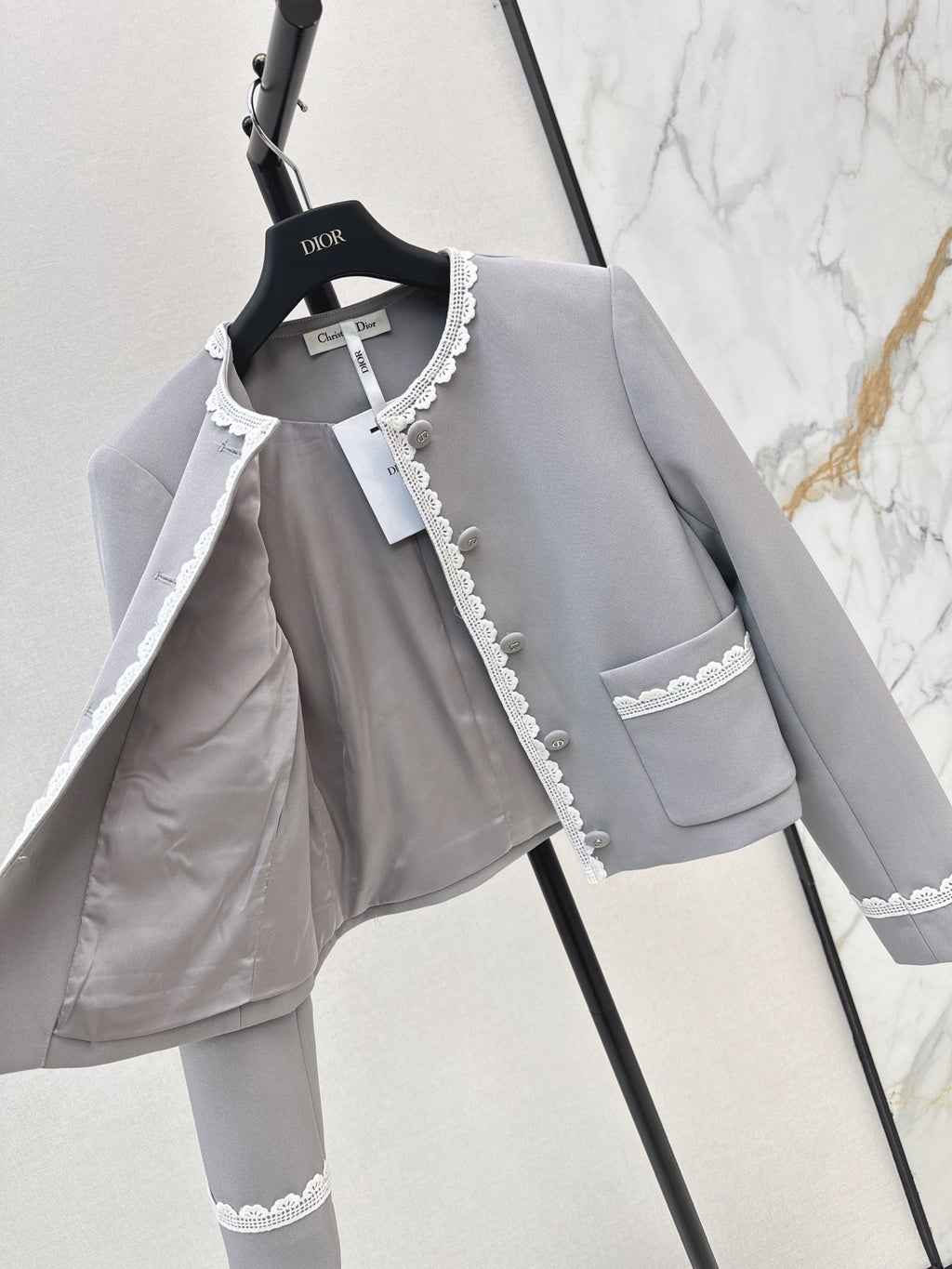 26FW New Color-Block Lace-Trim Crew-Neck Jacket 🩶