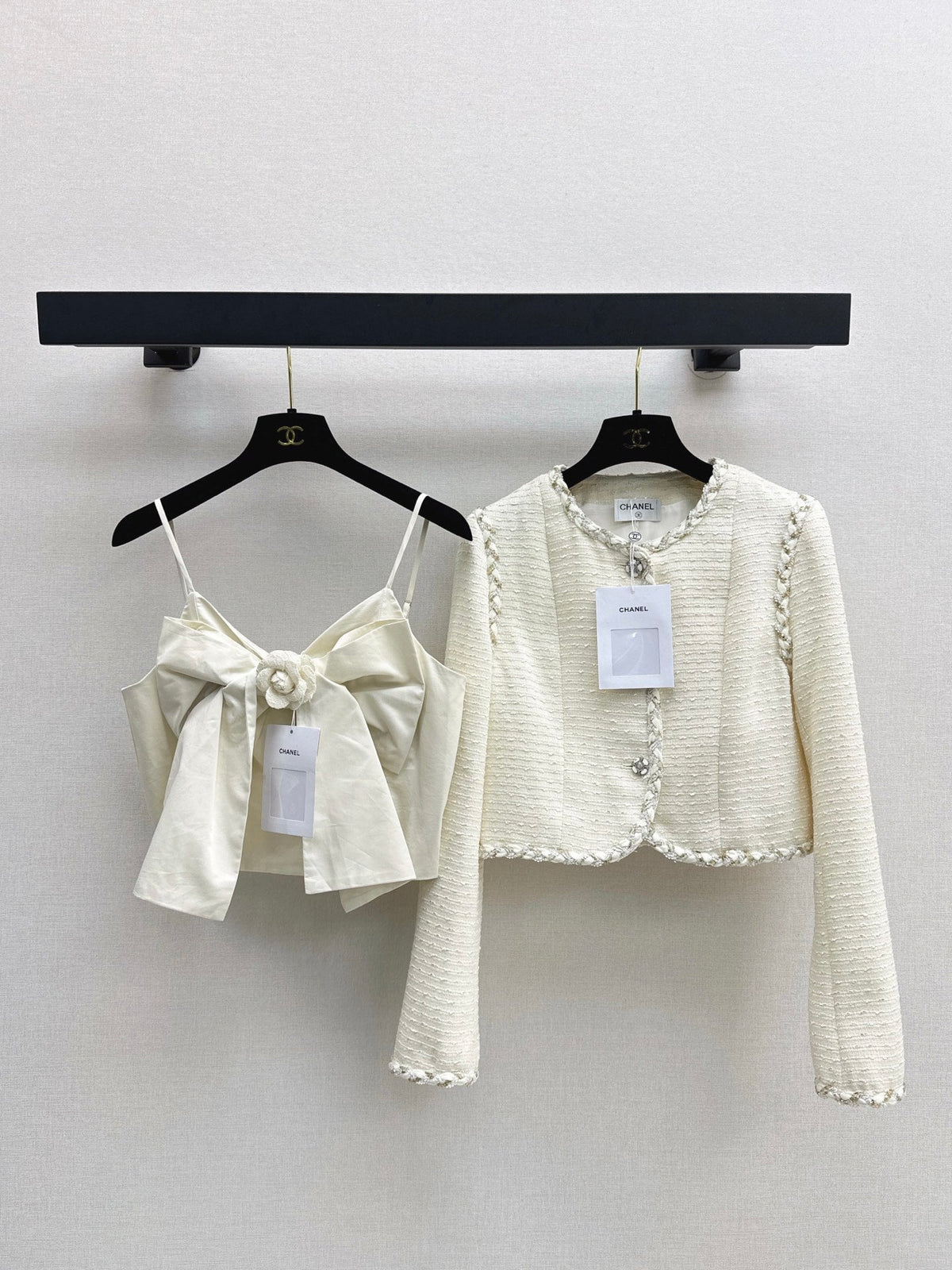 26FW New Cropped Jacket with Woven Trim 🤍