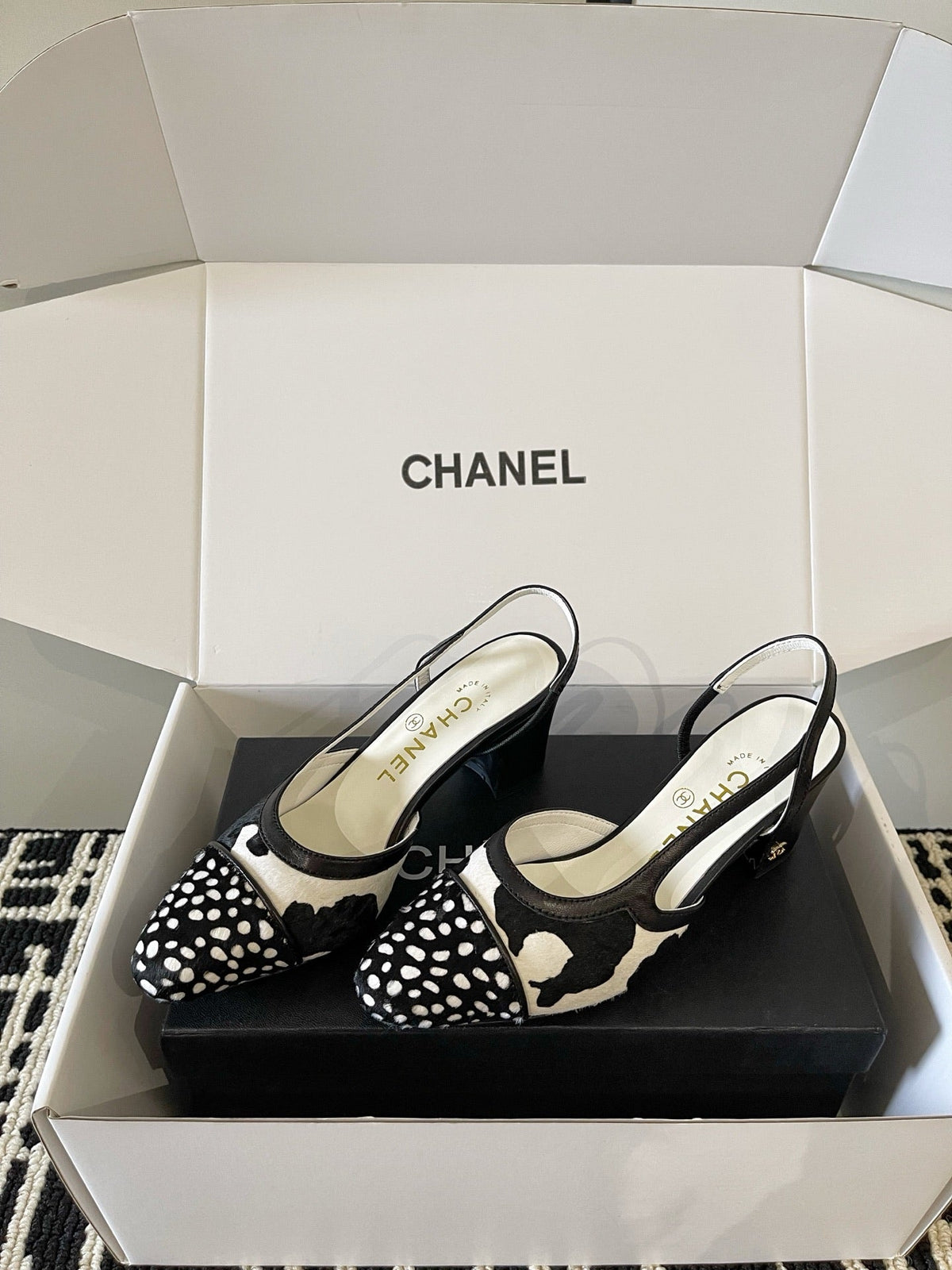 26FW New Women's Versatile Color-Block Slingback Sandals with Chunky Heels (height: 6.5cm)