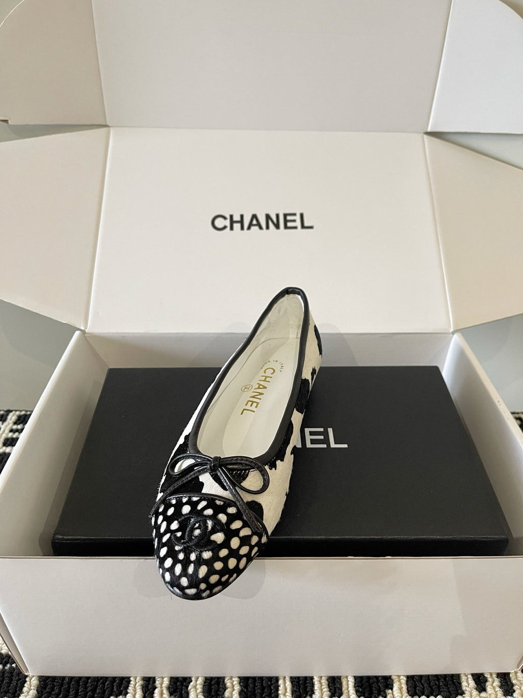 26FW New Classic Flats