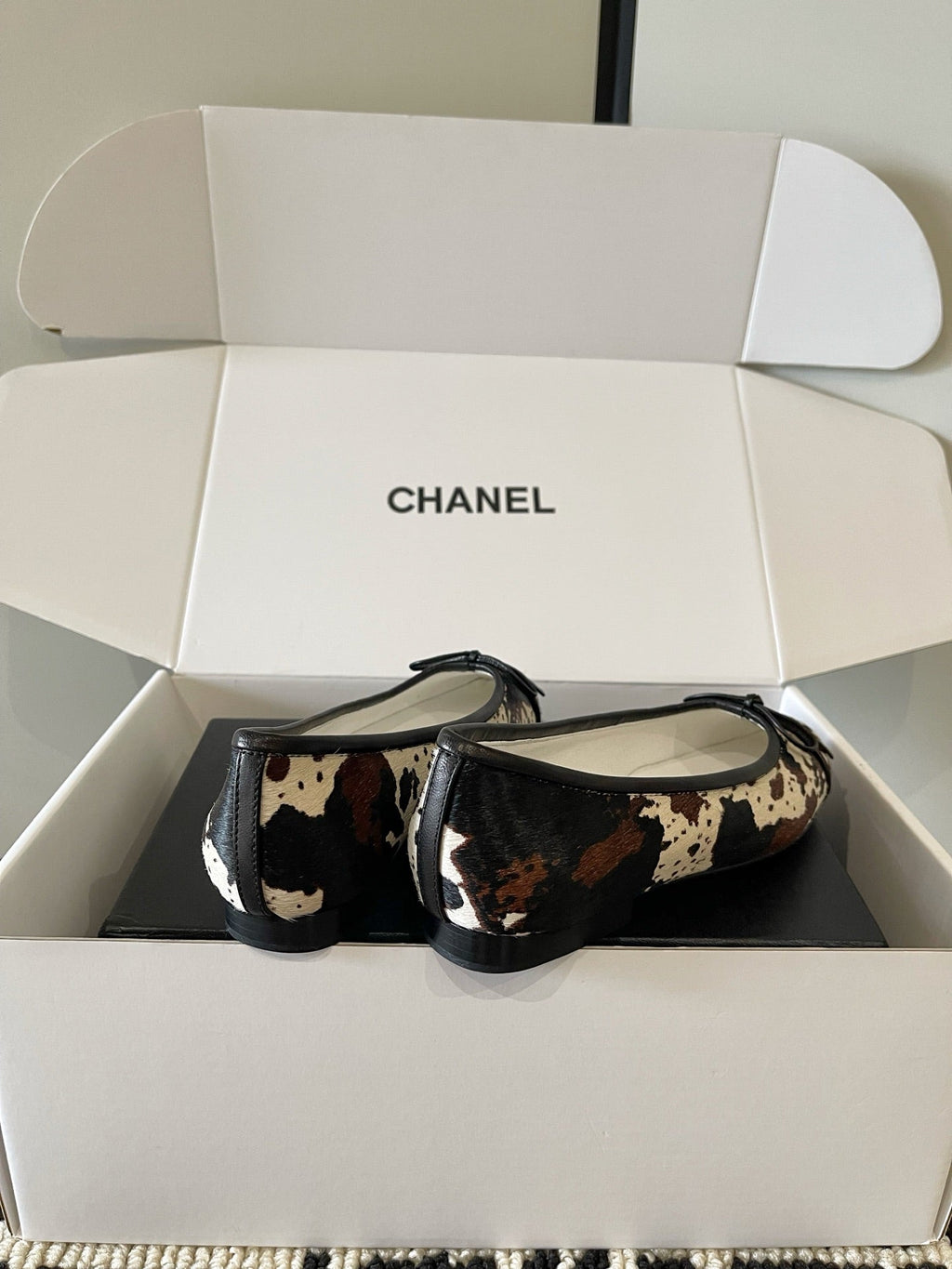 26FW New Classic Flats