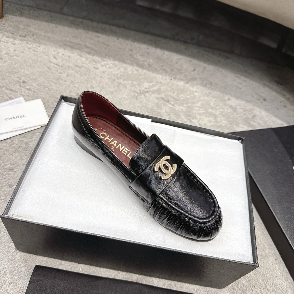 26FW New Pleated Flat Mules – Vintage-Style Flats