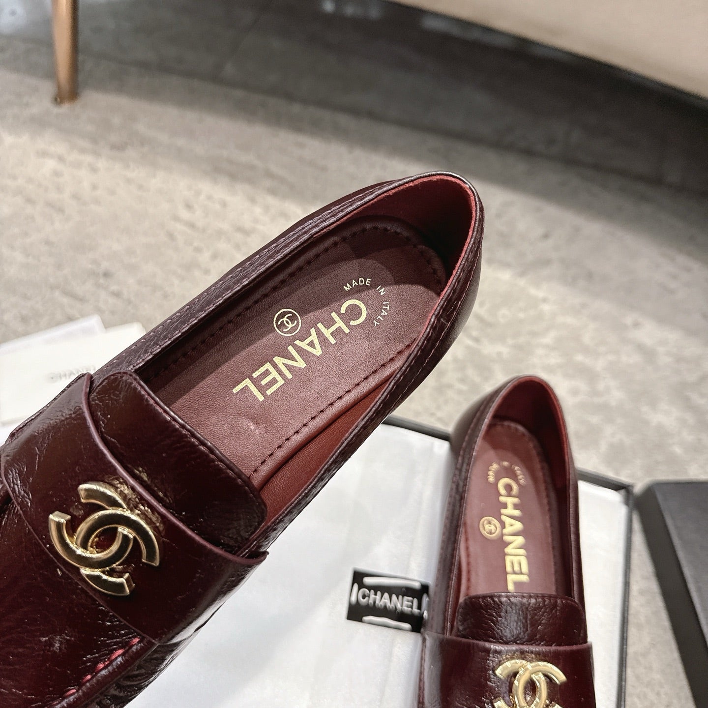 26FW New Pleated Flat Mules – Vintage-Style Flats