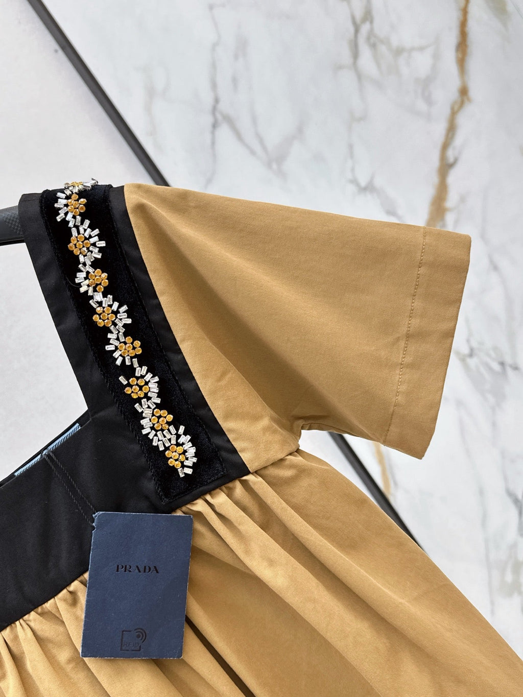 26FW New Doll-Style Paneled Top with Hand-Applied Rhinestones and Beading 🤎
