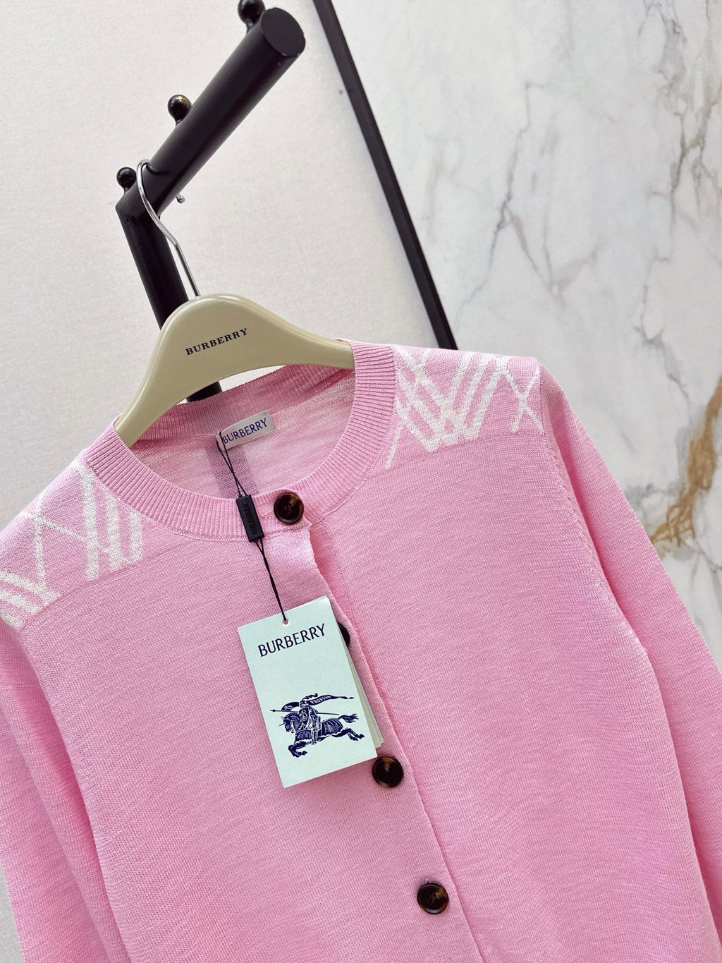 26FW New Plaid-Panel Crew-Neck Button-Up Knit Cardigan 💕