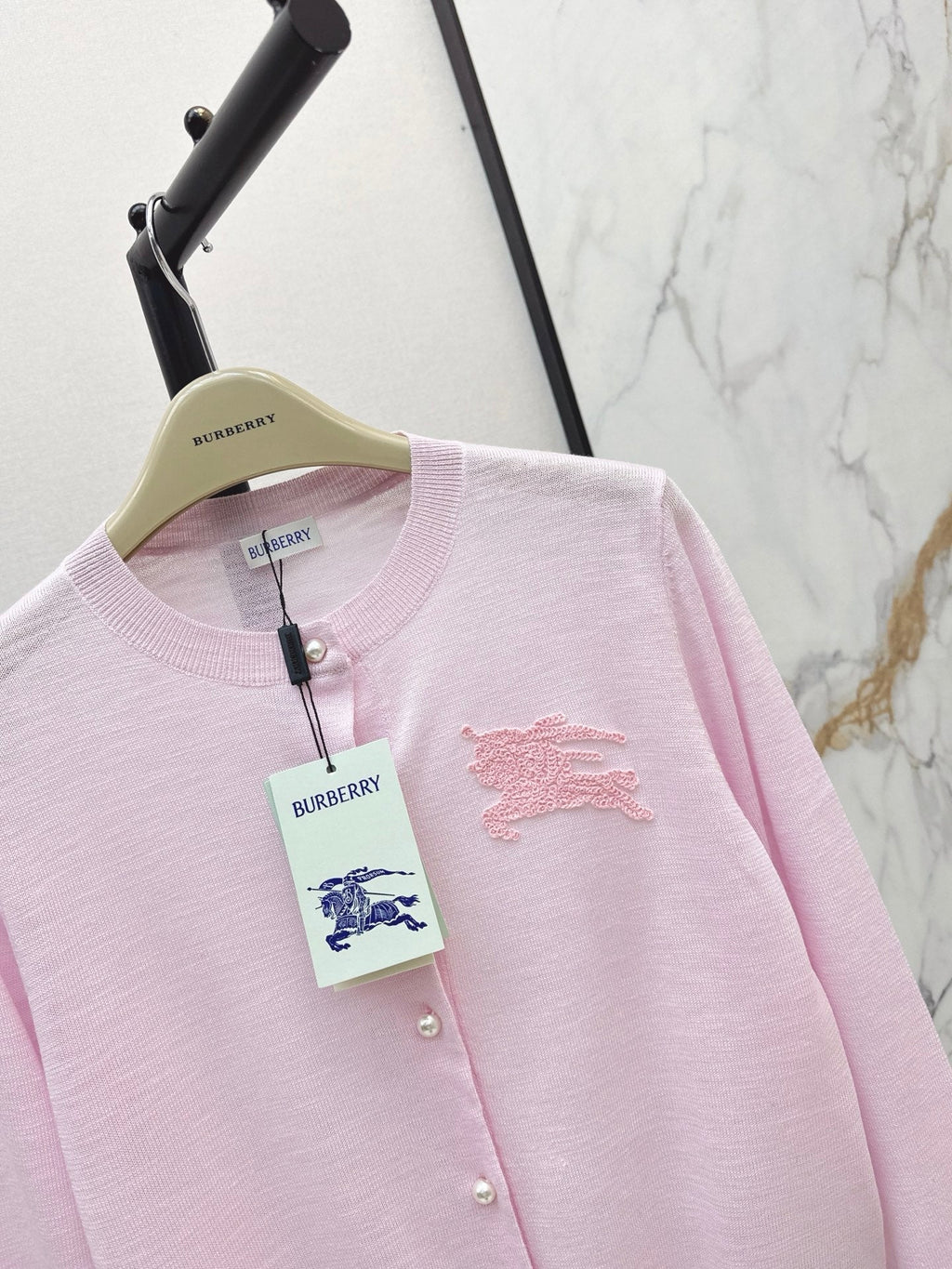 26FW New Jacquard Equestrian Knight Crew-Neck Button-Up Cardigan 💕