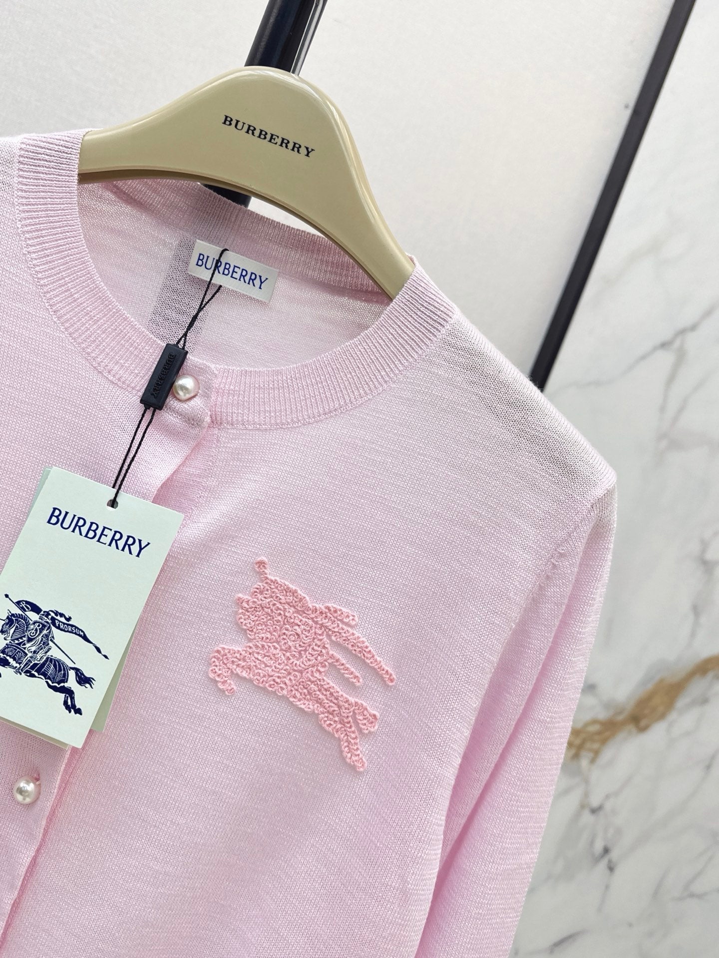 26FW New Jacquard Equestrian Knight Crew-Neck Button-Up Cardigan 💕