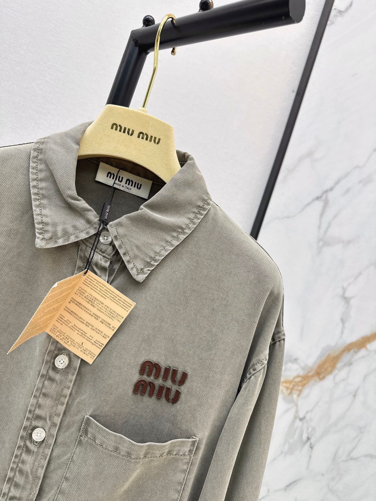 26FW New Denim Shirt with Contrasting Letter Logo Embroidery 🤍