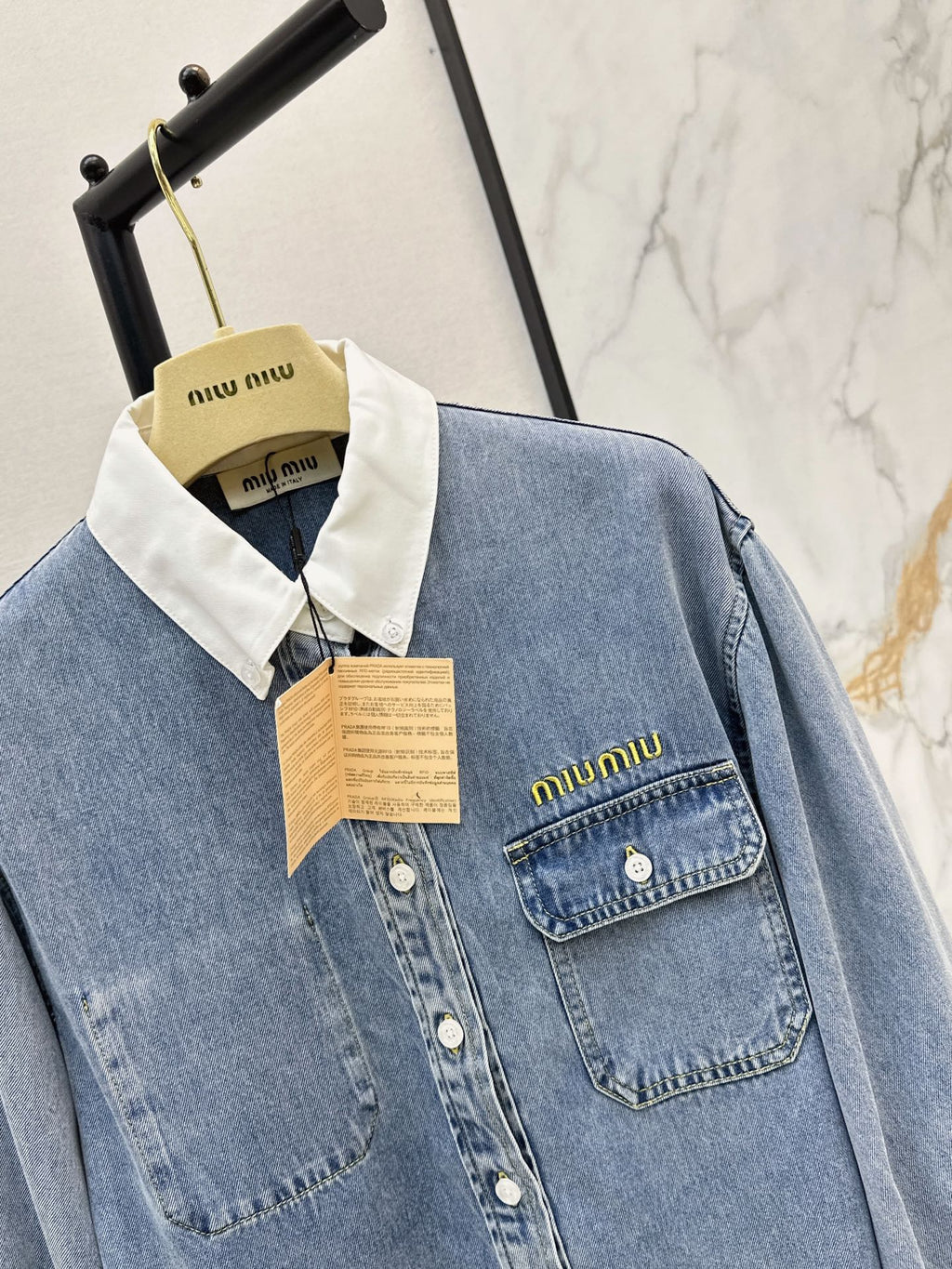 26FW New Denim Shirt with Embroidered Letter Logo and Contrast-Color Collar 🩵