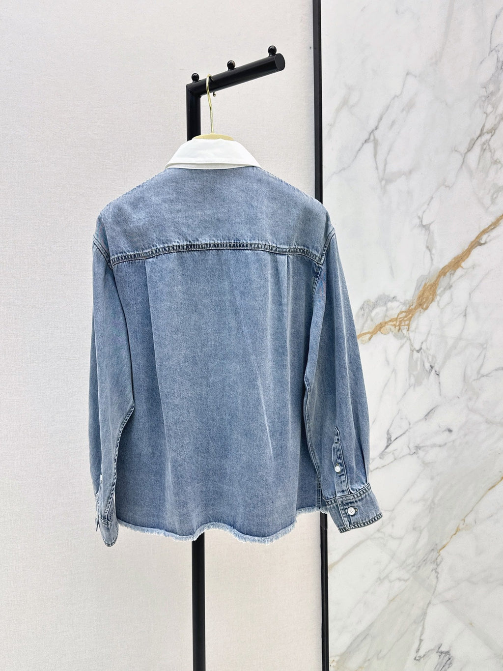 26FW New Denim Shirt with Embroidered Letter Logo and Contrast-Color Collar 🩵