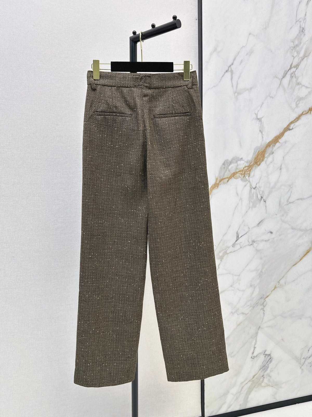 26FW New Runway Style: Vintage-Inspired Woven Wool Trousers 🤎