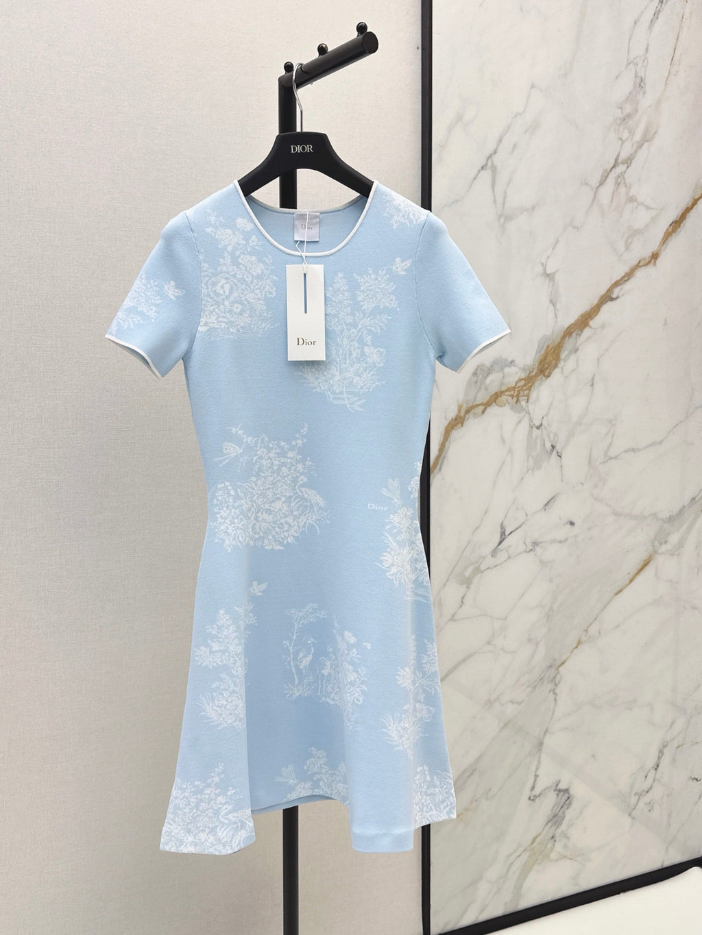 26FW New Floral Jacquard Crew-Neck Short-Sleeve Dress 🩵