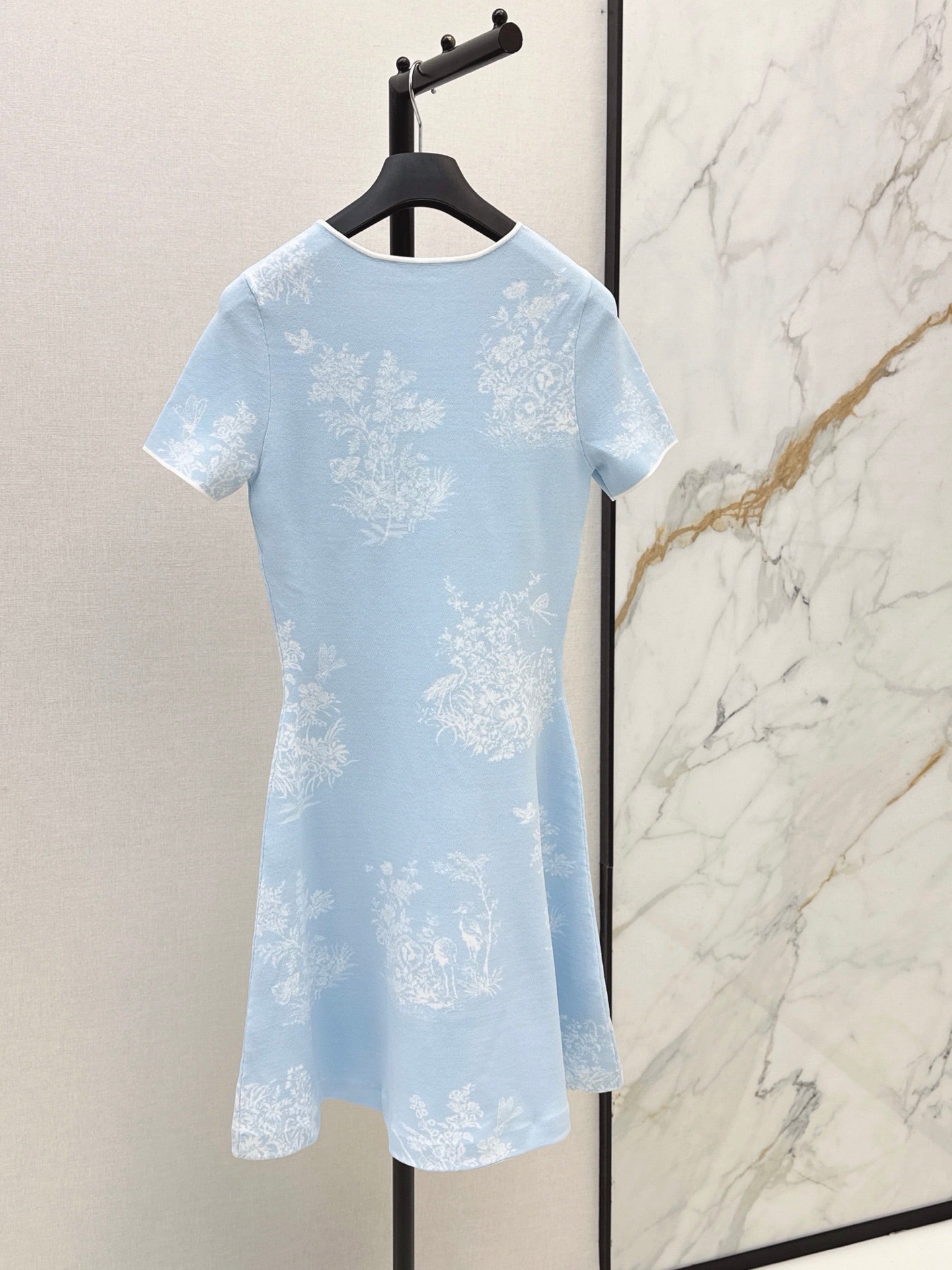 26FW New Floral Jacquard Crew-Neck Short-Sleeve Dress 🩵